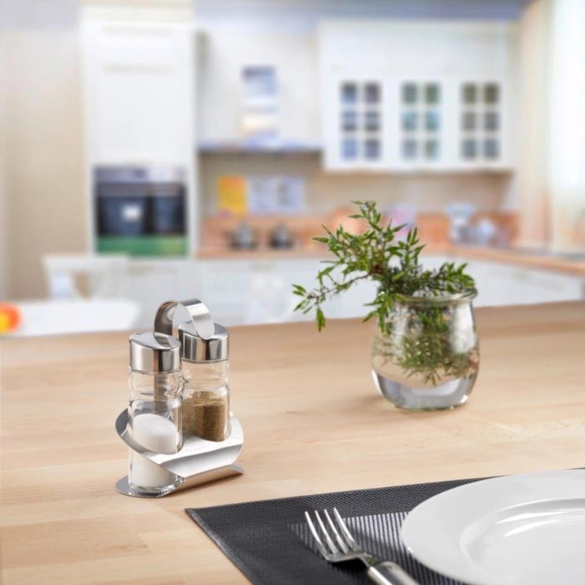 Stilvolles 2-teiliges Salz- und Pfeffer-Set von Westmark, perfekt für den Esstisch, mit zeitgemässem Design und erstklassiger Qualität.