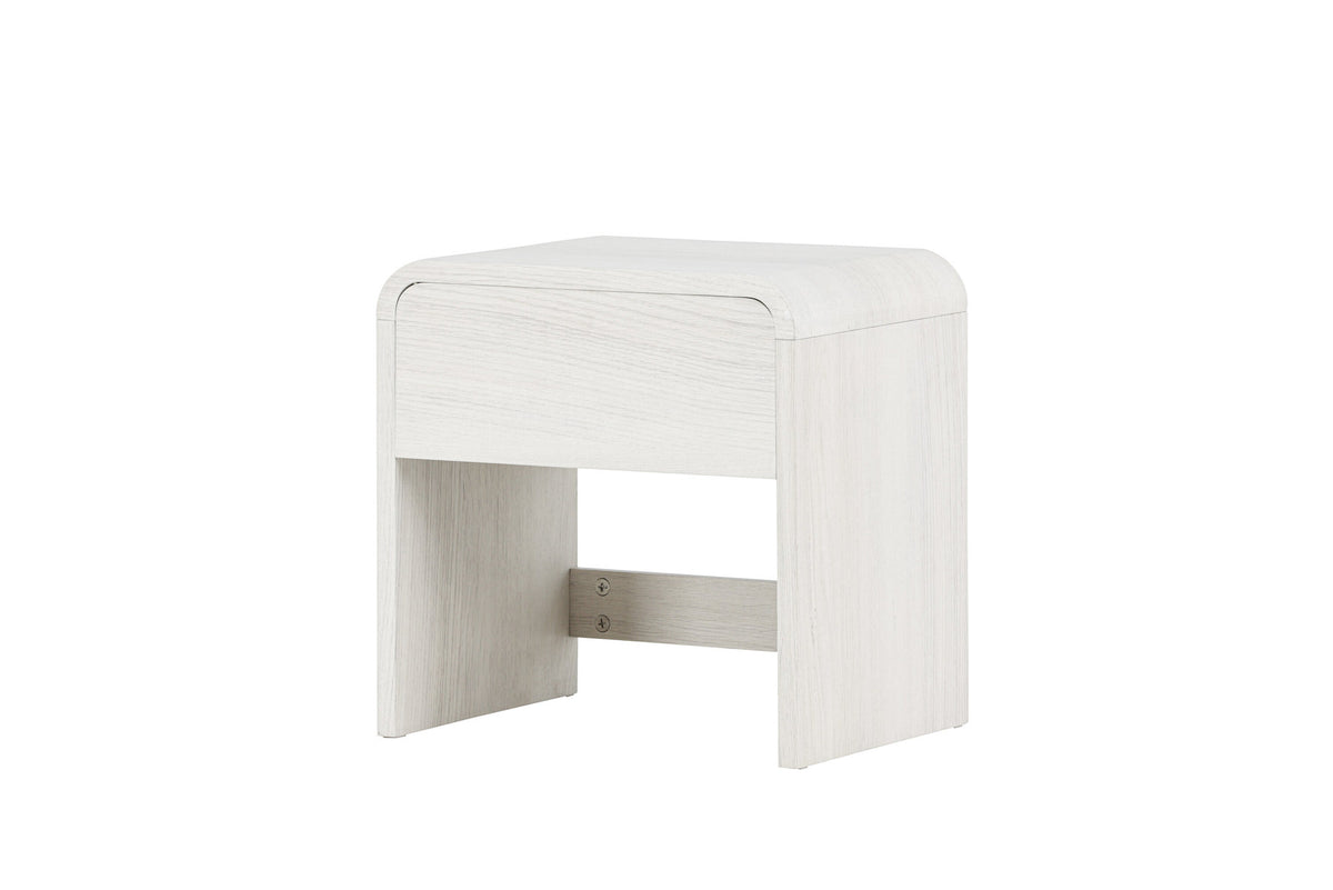 Lyngdal Beistelltisch in Tünchen präsentiert im Onlineshop von KAQTU Design AG. Beistelltisch ist von Venture Home