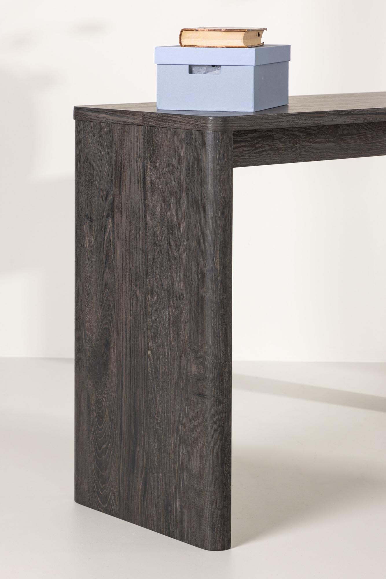 Venture Home Leknes Tisch: Zeitloses Design in edlem Mokka-Finish.