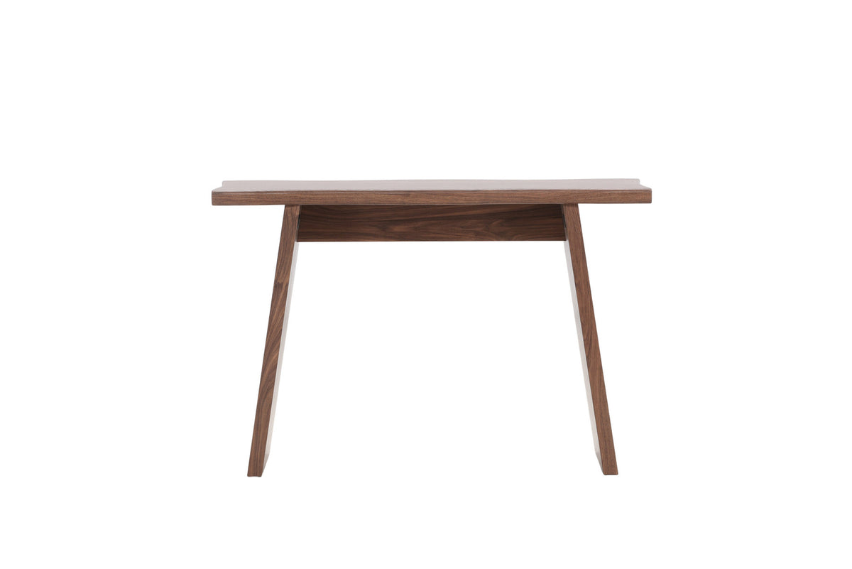 Kirkenes Schreibtisch in Nussbaum präsentiert im Onlineshop von KAQTU Design AG. Schreibtisch ist von Venture Home