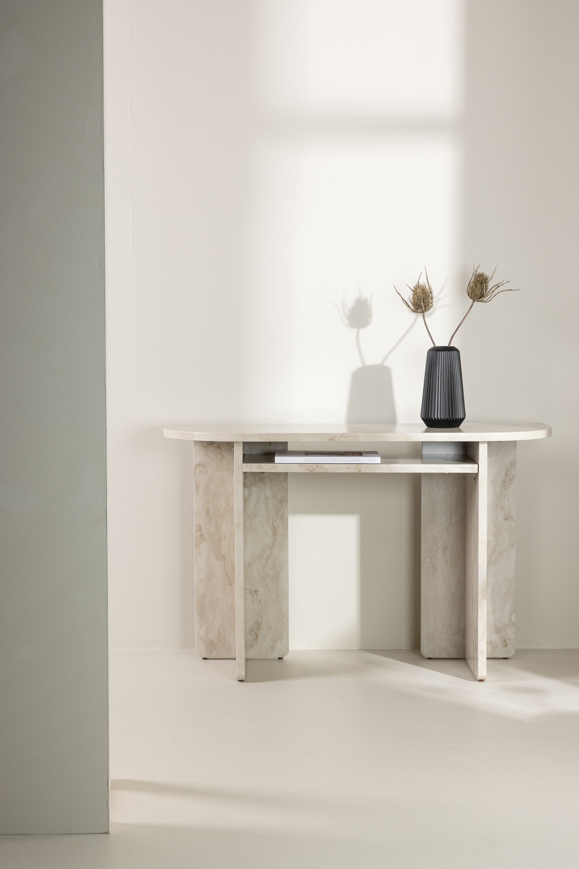 Ålesund Beistelltisch in Beige präsentiert im Onlineshop von KAQTU Design AG. Beistelltisch ist von Venture Home