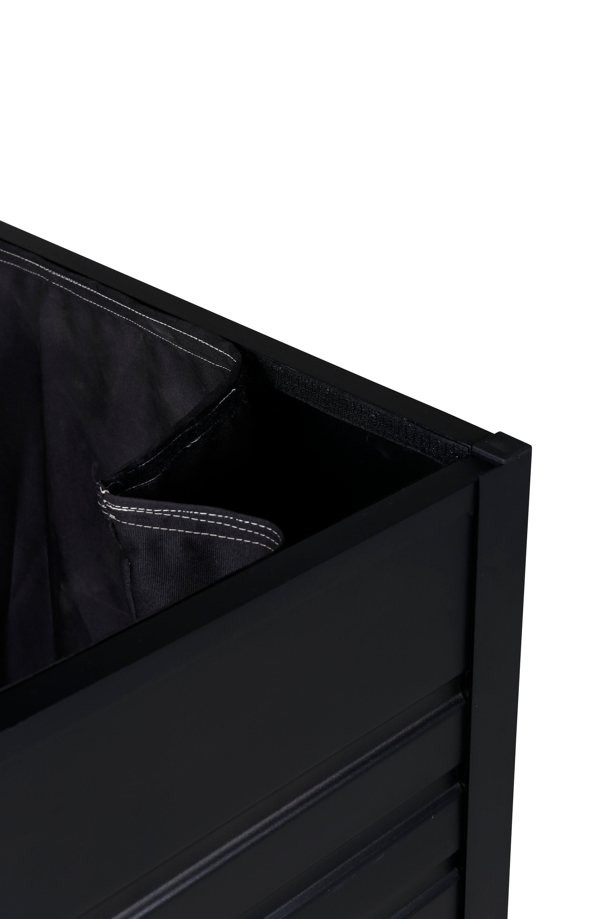 Die Tiana Kissenbox von Venture Home bietet stilvolle Aufbewahrung für Ihre Gartenmöbel und schützt sie vor Witterungseinflüssen.