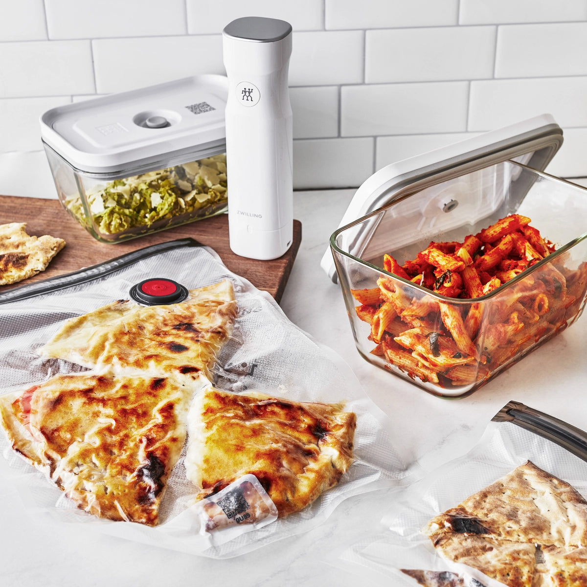 Vakuum Starterset, 7-tlg, Glas, Box M/L in Transparent präsentiert im Onlineshop von KAQTU Design AG. Aufbewahrungsbehälter ist von Zwilling Kitchen