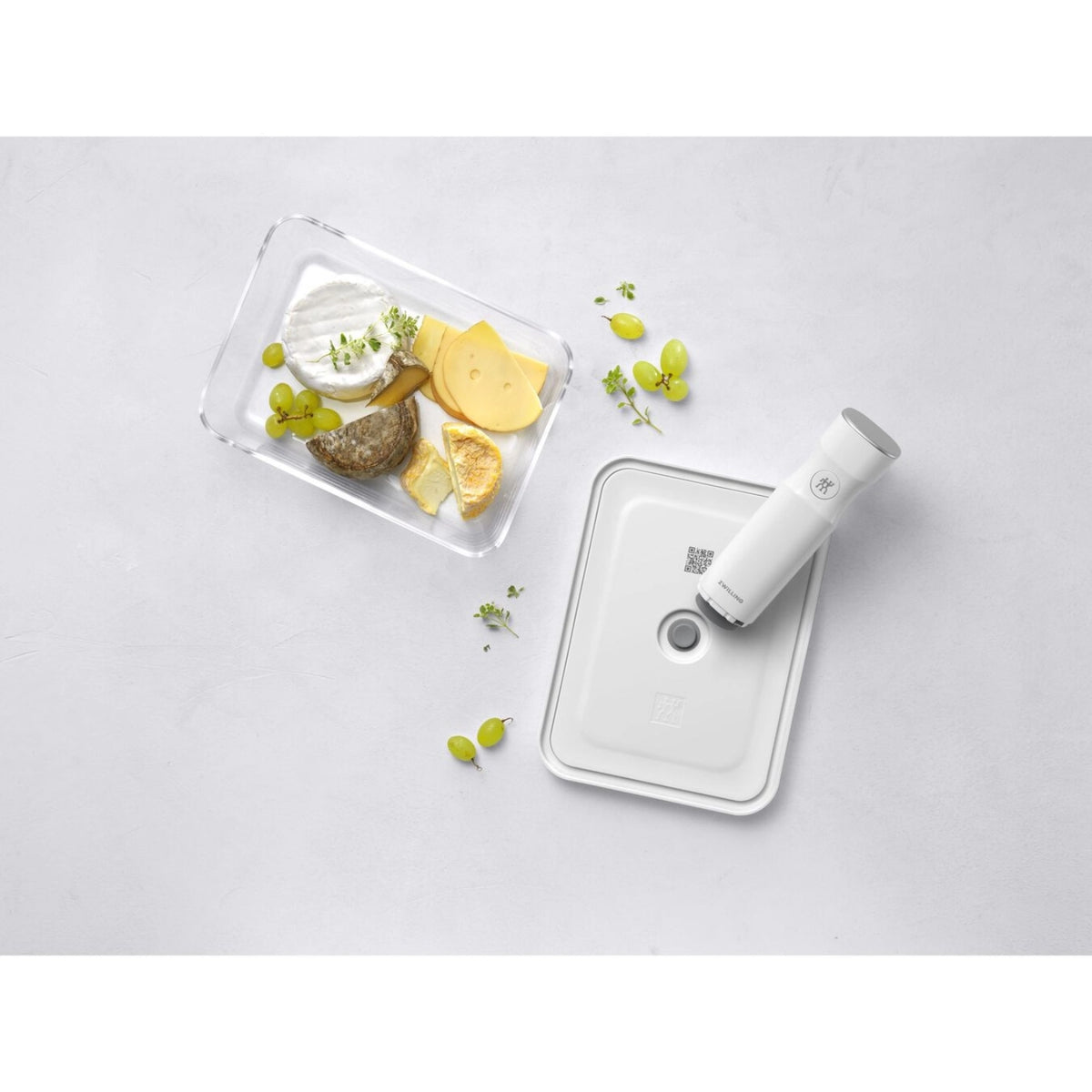 Vakuumbox-Kühlschrankbox, Glas, 24.1x18.1x9.7 cm - 2.0L in Transparent präsentiert im Onlineshop von KAQTU Design AG. Aufbewahrungsdose ist von Zwilling Kitchen
