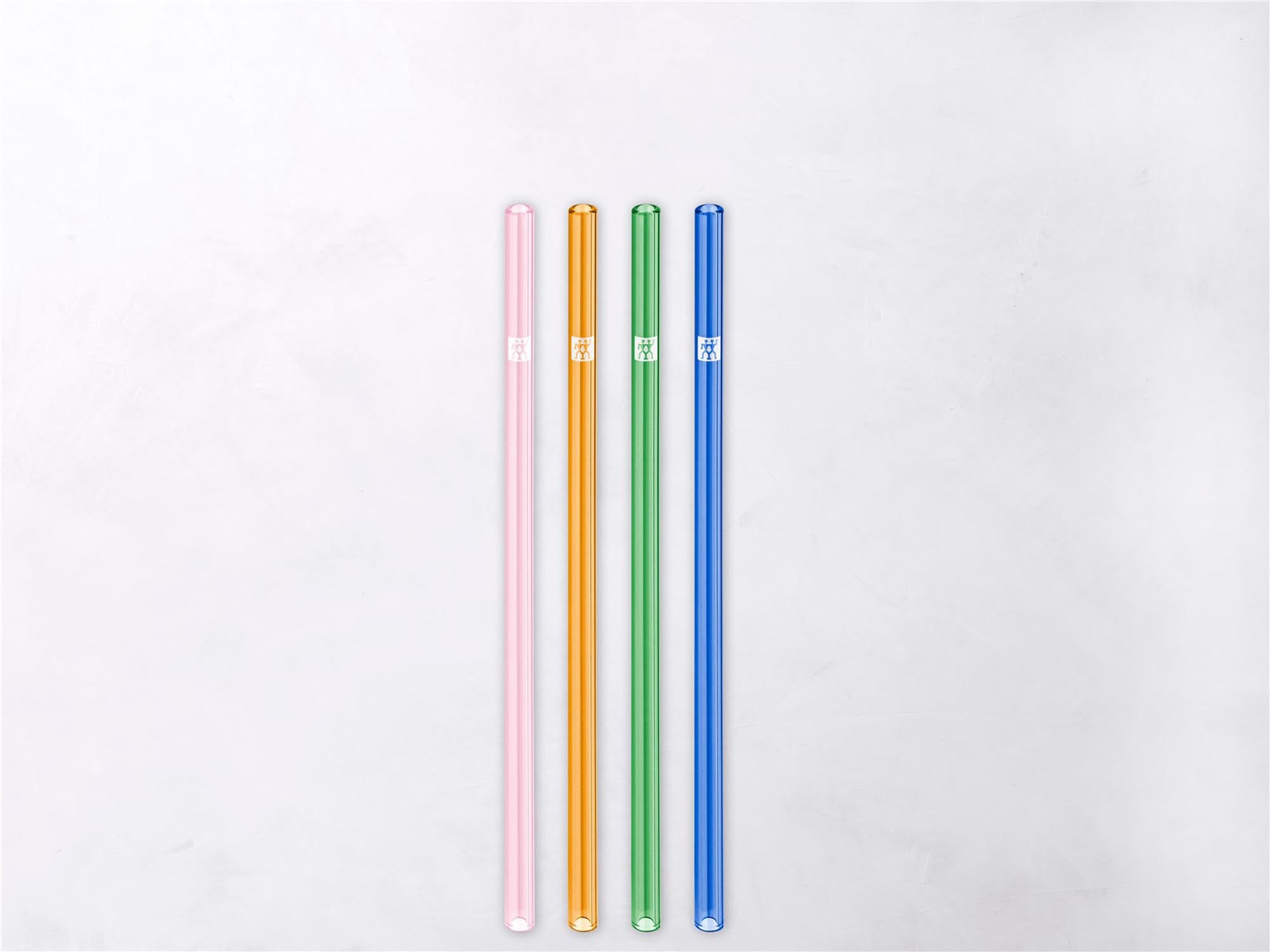 Buntes 4er Set Glasstrohhalme von Zwilling Kitchen, gerade, 23 cm lang, Ø 9 mm, inklusive Reinigungsbürste, perfekt für umweltfreundliches Trinken.