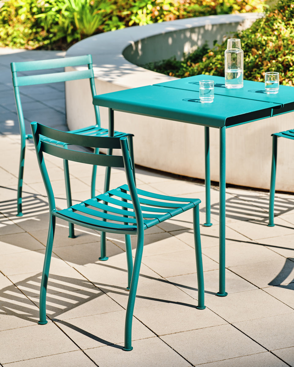 Flaner FLR04 - Cafeteriatisch in Türkis präsentiert im Onlineshop von KAQTU Design AG. Gartentisch ist von Mdd