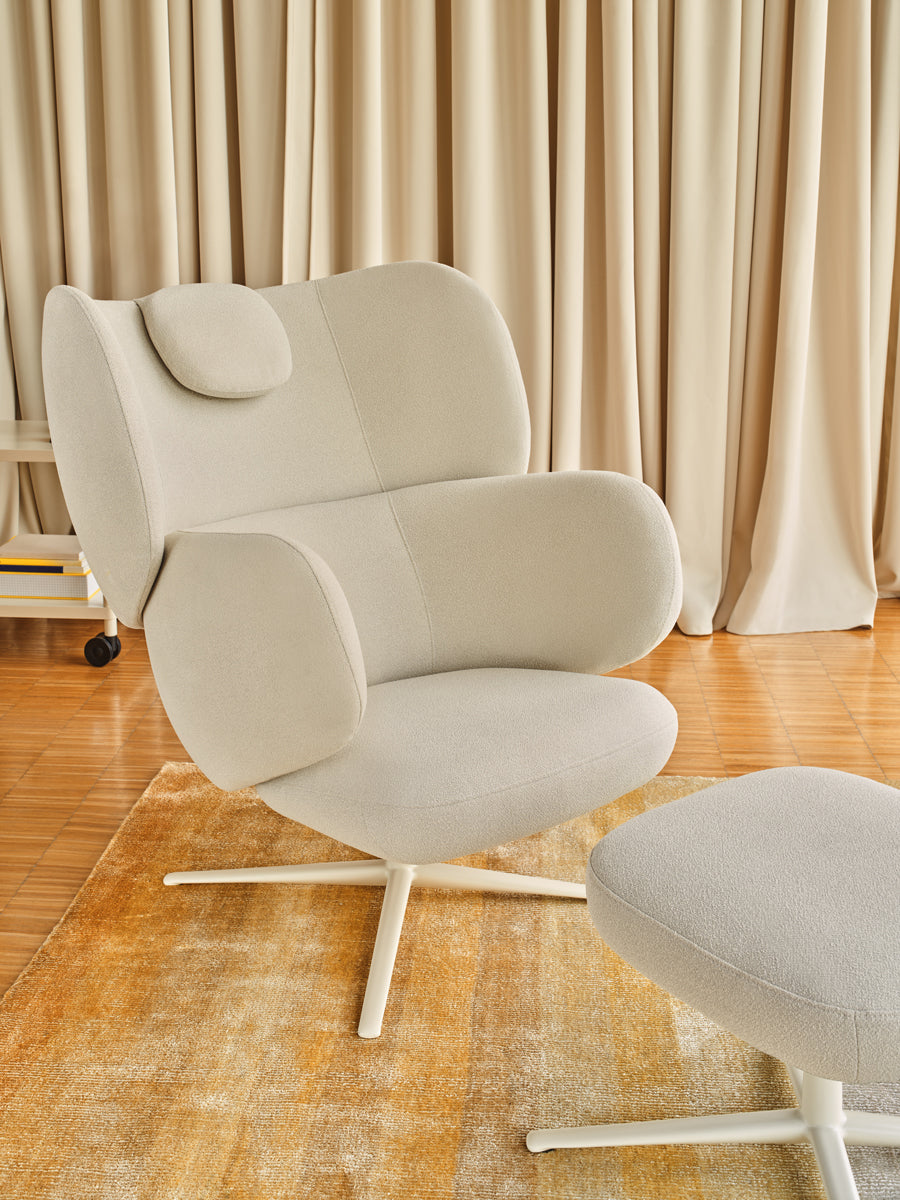 Grand Grace GRF03 - Sessel mit Kopfstütze Drehbasis in Sepia präsentiert im Onlineshop von KAQTU Design AG. Drehsessel ist von Mdd