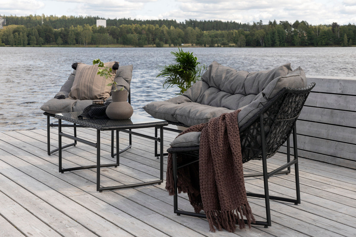 Tina Outdoor Sofa-Set in Schwarz präsentiert im Onlineshop von KAQTU Design AG. Loungeset ist von Venture Home