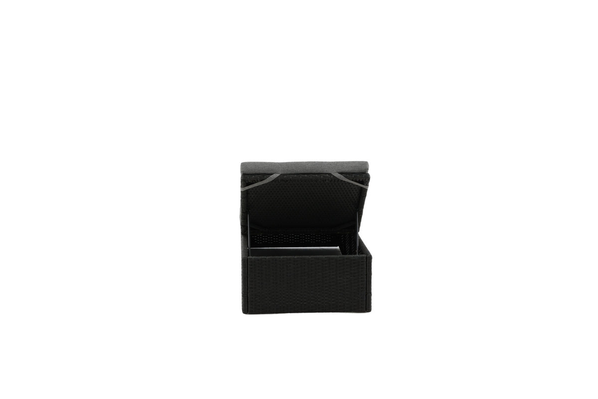 Quad Sonnenlounge in Schwarz präsentiert im Onlineshop von KAQTU Design AG. Liegestuhl ist von Venture Home