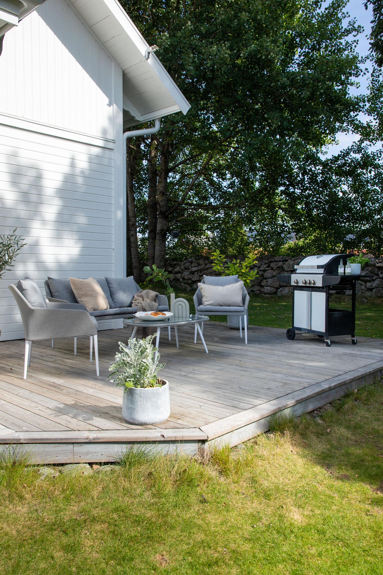 Spoga Sofagarnitur in Weiss/Grau präsentiert im Onlineshop von KAQTU Design AG. Loungeset ist von Venture Home