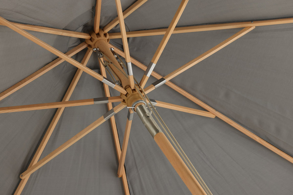 Nypo Sonnenschirm in Grau präsentiert im Onlineshop von KAQTU Design AG. Sonnenschirm ist von Venture Home
