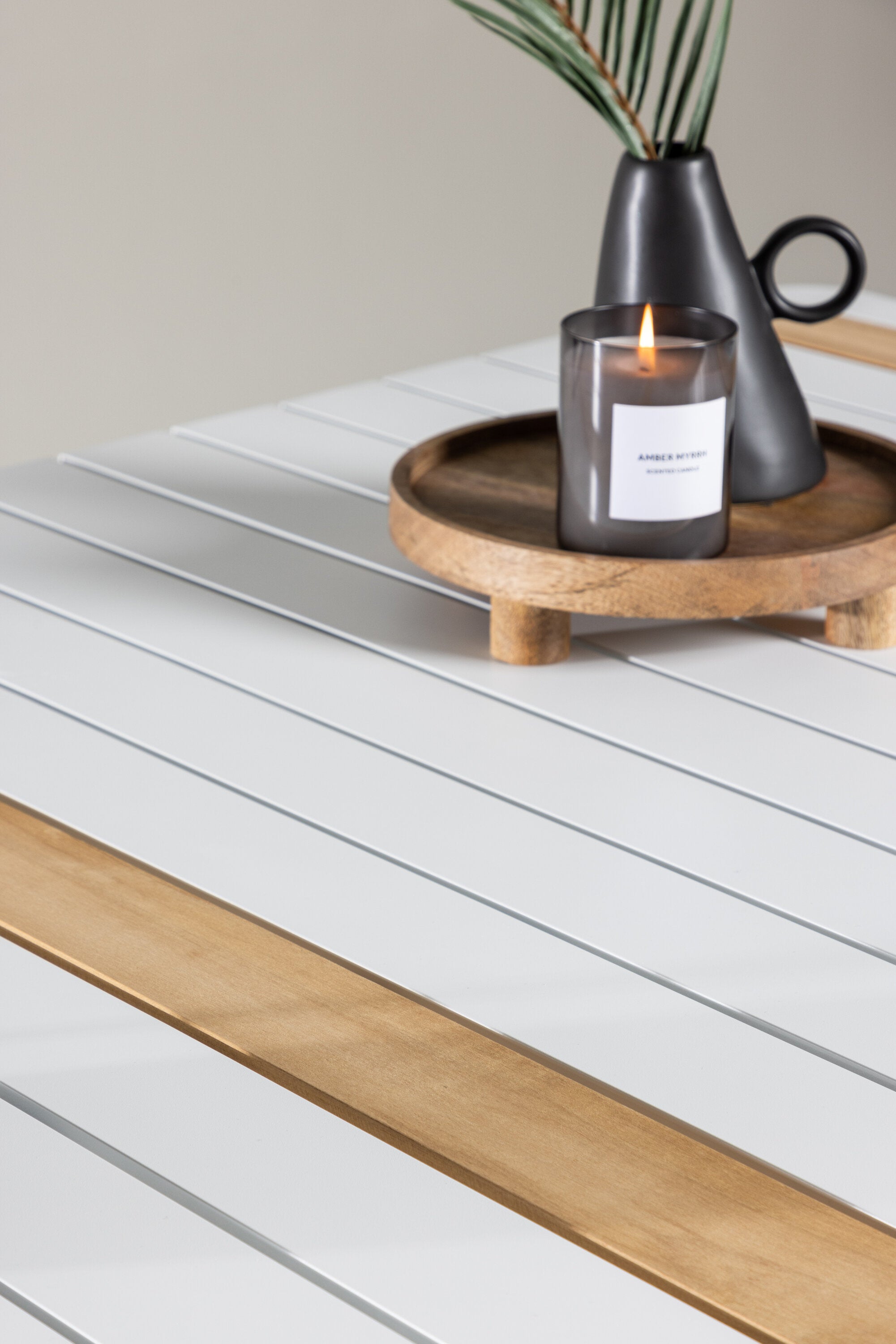 Togo Gartentisch in Weiss präsentiert im Onlineshop von KAQTU Design AG. Gartentisch ist von Venture Home