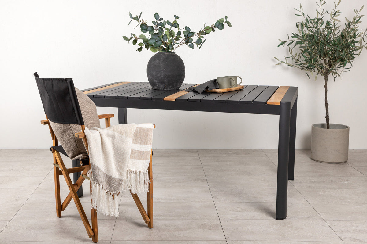 Togo Gartentisch in Schwarz präsentiert im Onlineshop von KAQTU Design AG. Gartentisch ist von Venture Home