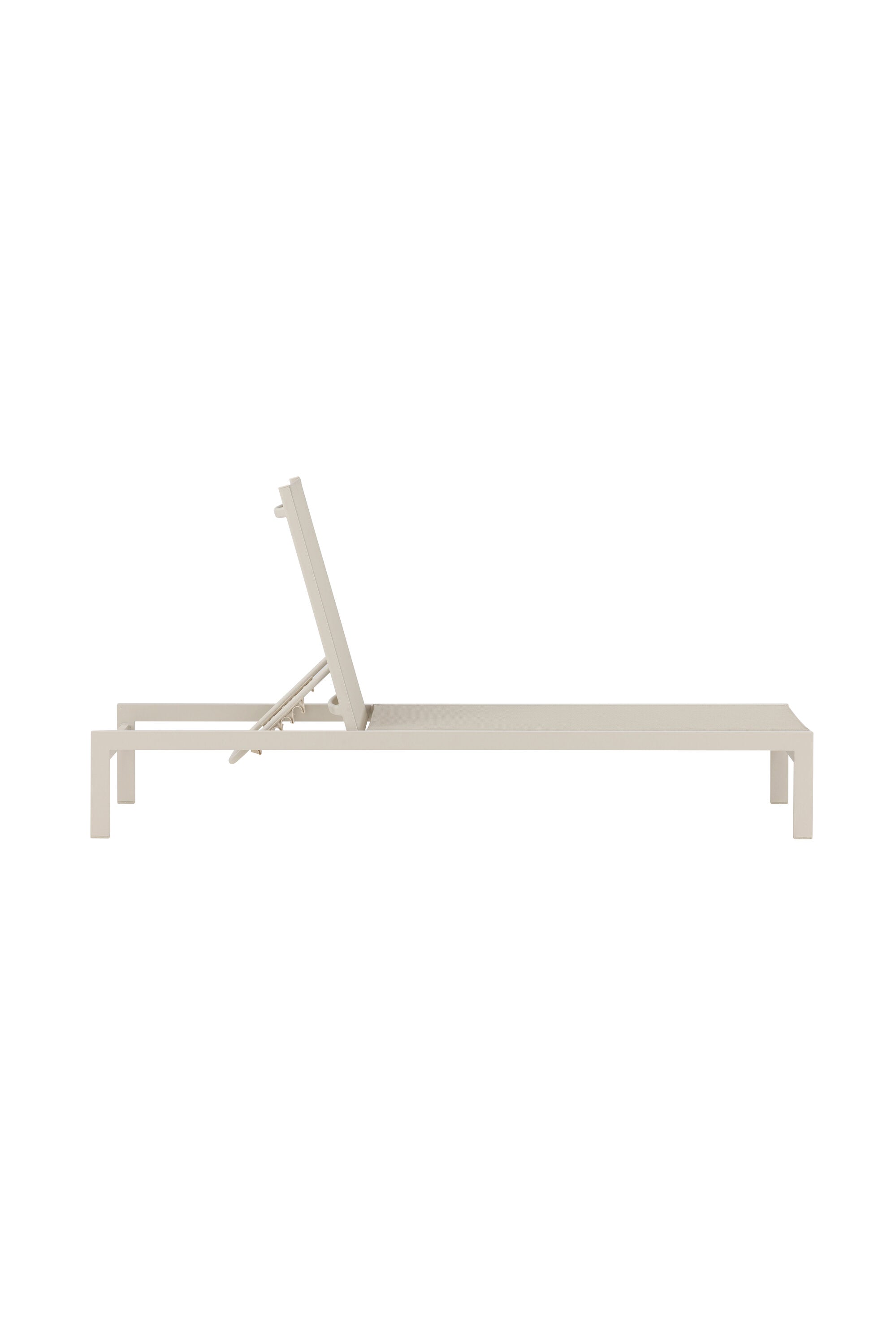 Copacabana Sonnenliege in Beige präsentiert im Onlineshop von KAQTU Design AG. Liegestuhl ist von Venture Home