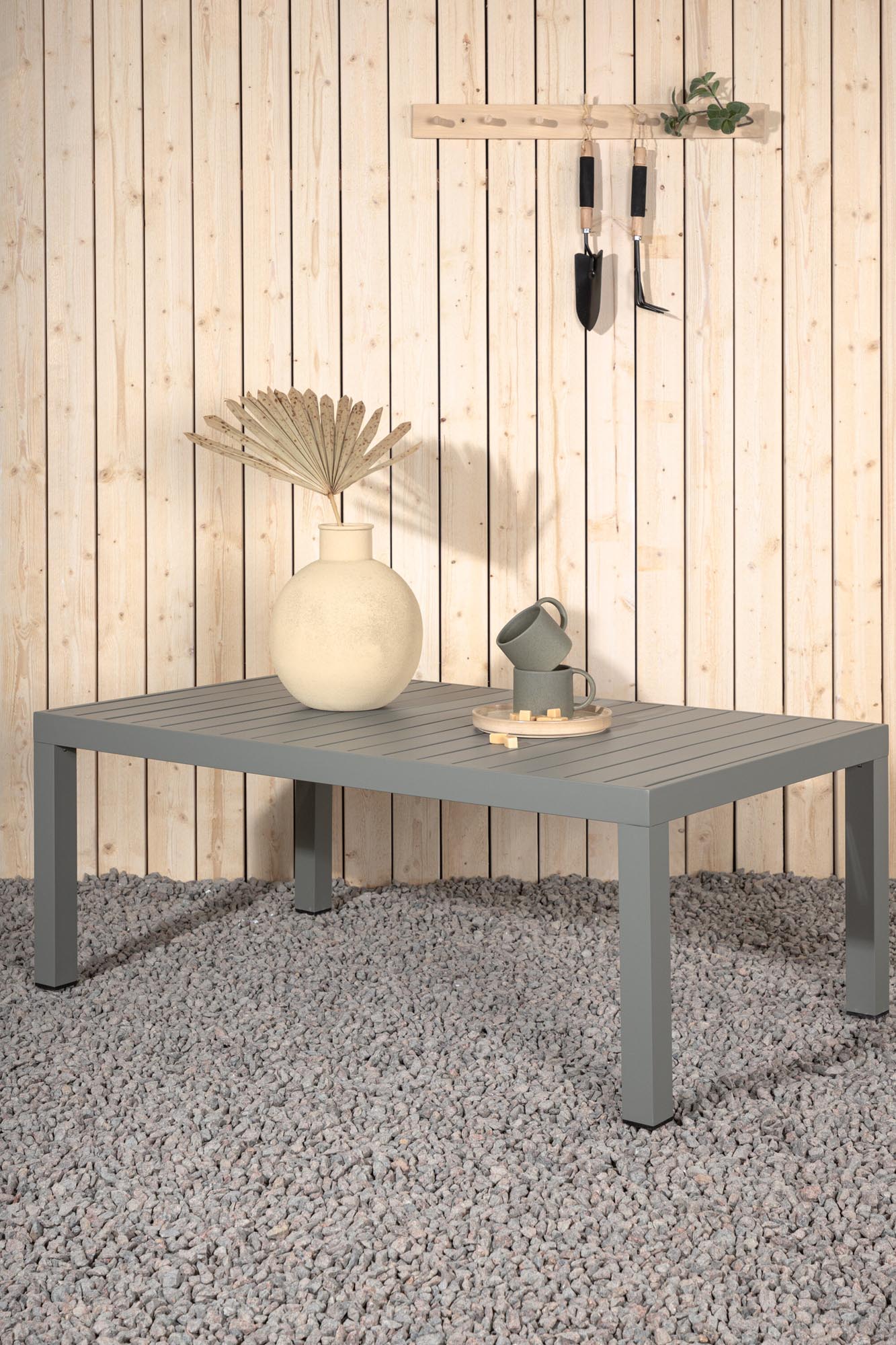 Stilvoller Outdoor-Couchtisch Copacabana von Venture Home.