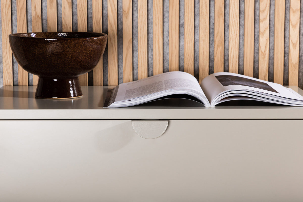 Piring Drawer in Beige präsentiert im Onlineshop von KAQTU Design AG. Nachttisch ist von Venture Home