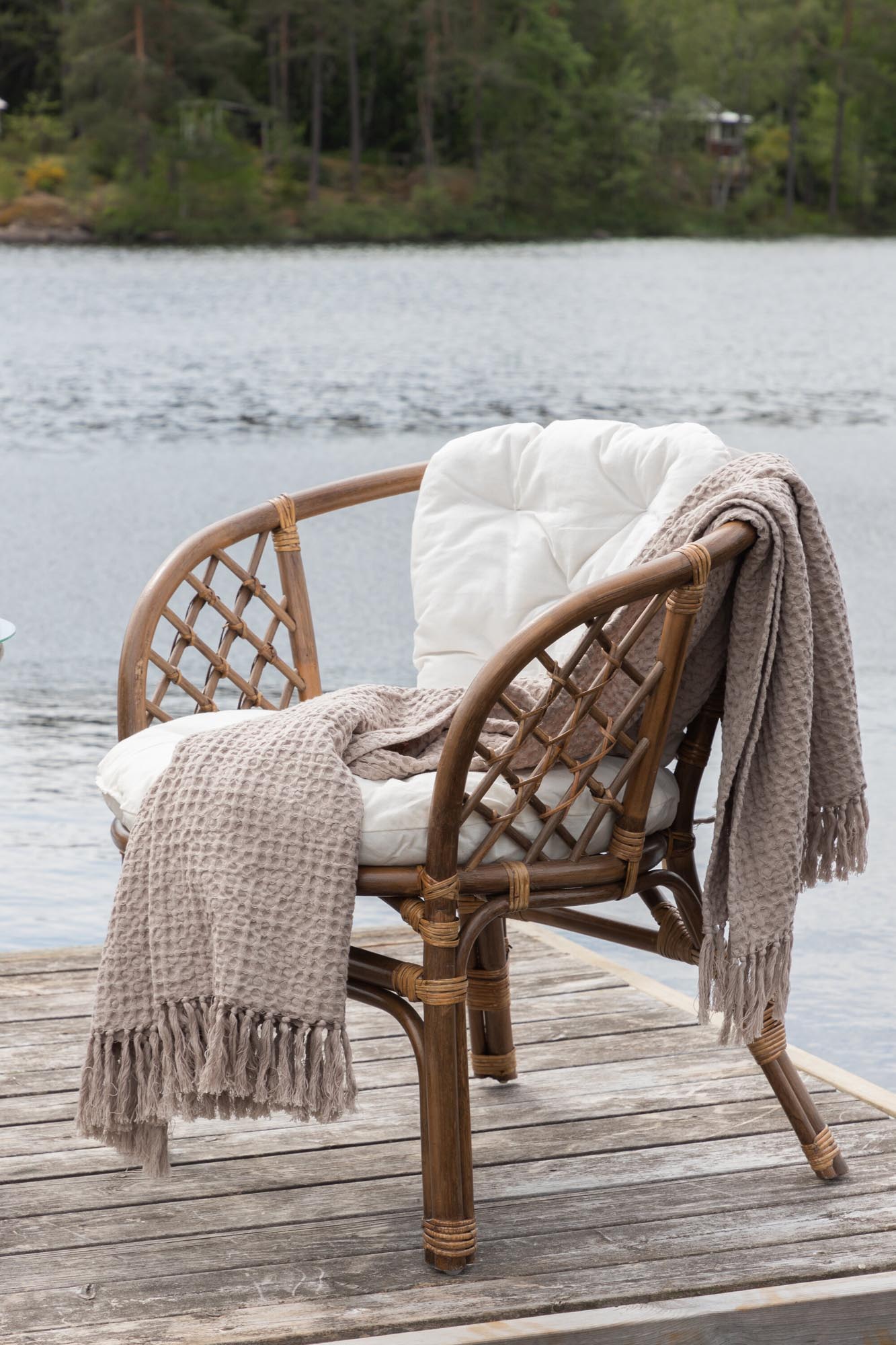Wera Tischset in präsentiert im Onlineshop von KAQTU Design AG. Gartentischset ist von Venture Home