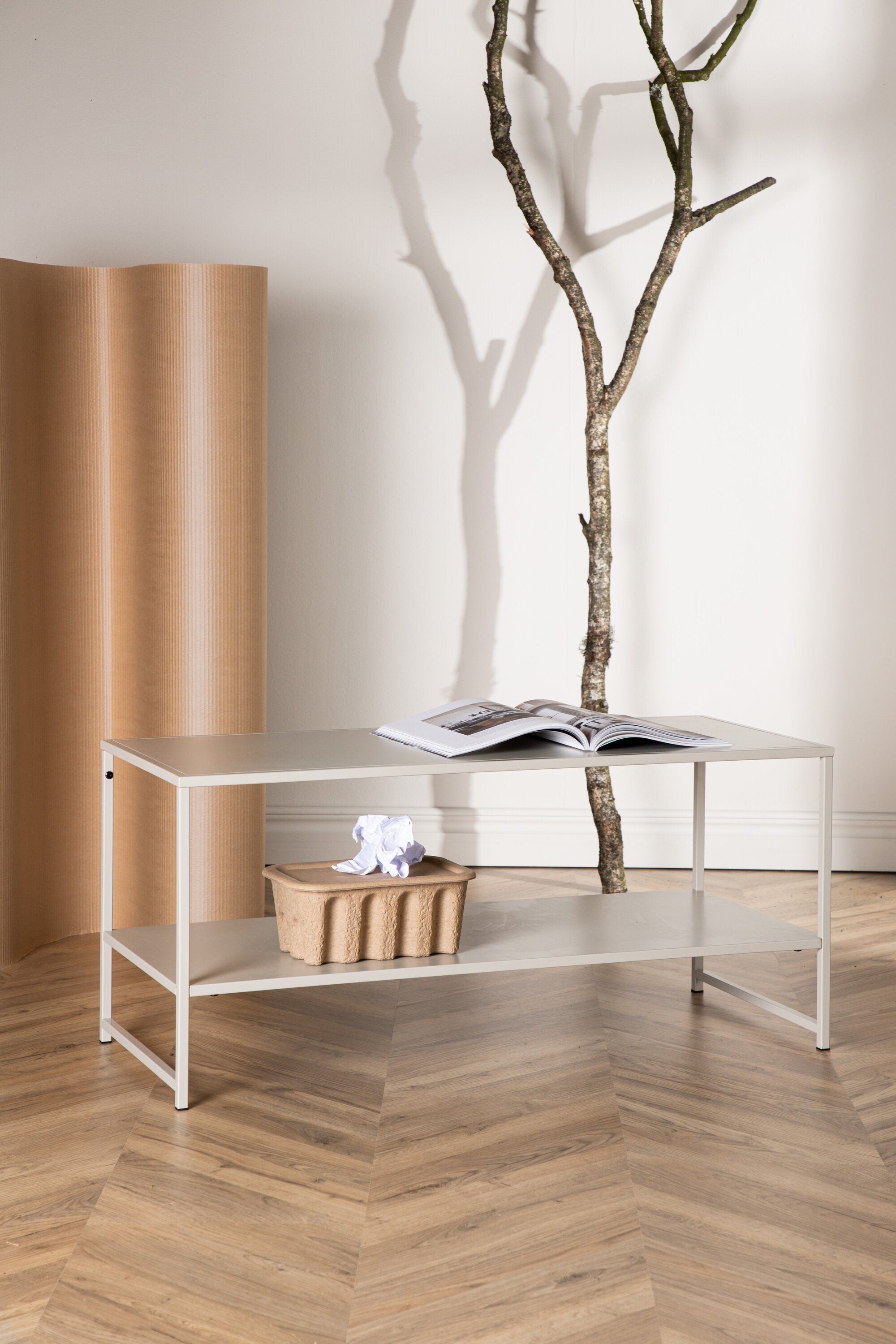 Staal Beistelltisch in Beige präsentiert im Onlineshop von KAQTU Design AG. Beistelltisch ist von Venture Home