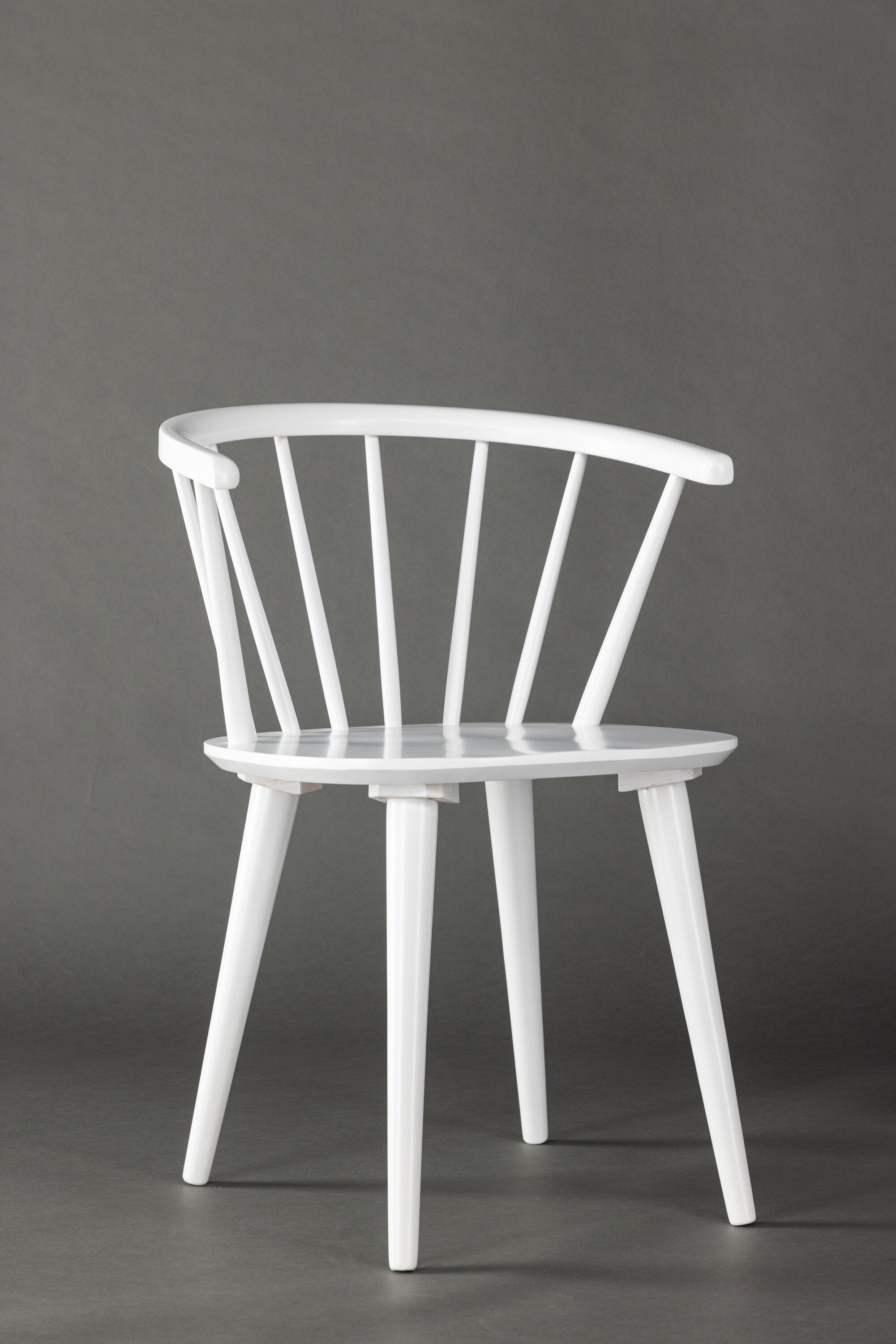 Bobby Esszimmerstuhl in Weiss präsentiert im Onlineshop von KAQTU Design AG. Stuhl ist von Venture Home