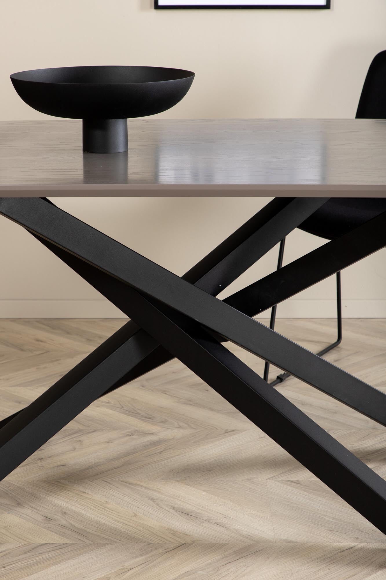 Piazza Esstisch in Schwarz / Grau präsentiert im Onlineshop von KAQTU Design AG. Esstisch ist von Venture Home