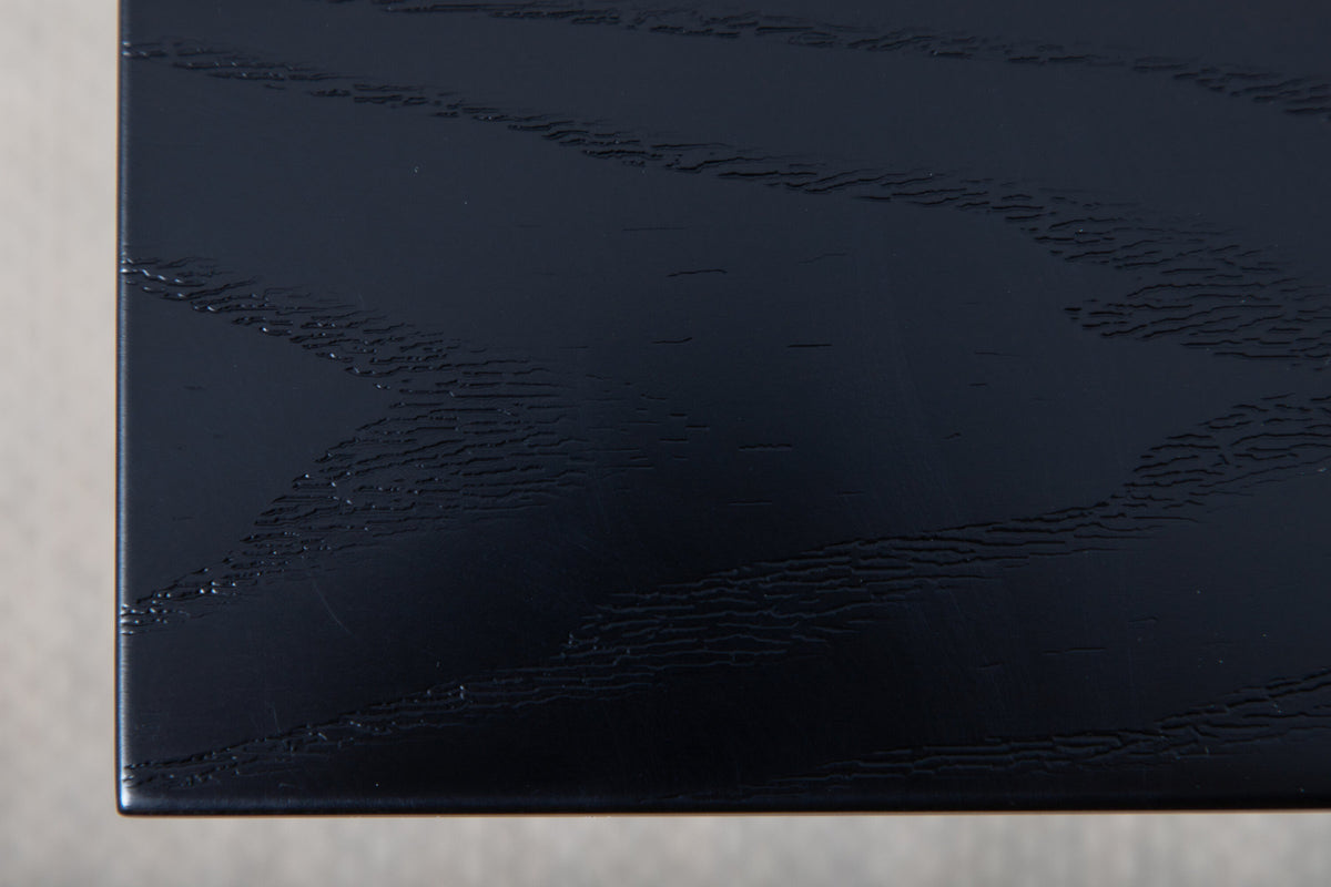 Piazza Esstisch in Schwarz präsentiert im Onlineshop von KAQTU Design AG. Esstisch ist von Venture Home
