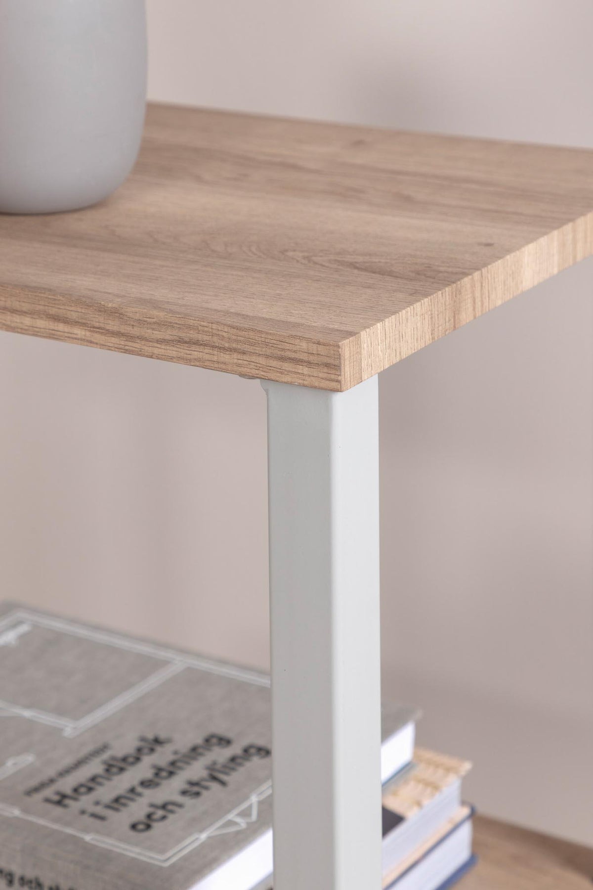 Rise Nachttisch in Natur präsentiert im Onlineshop von KAQTU Design AG. Nachttisch ist von Venture Home