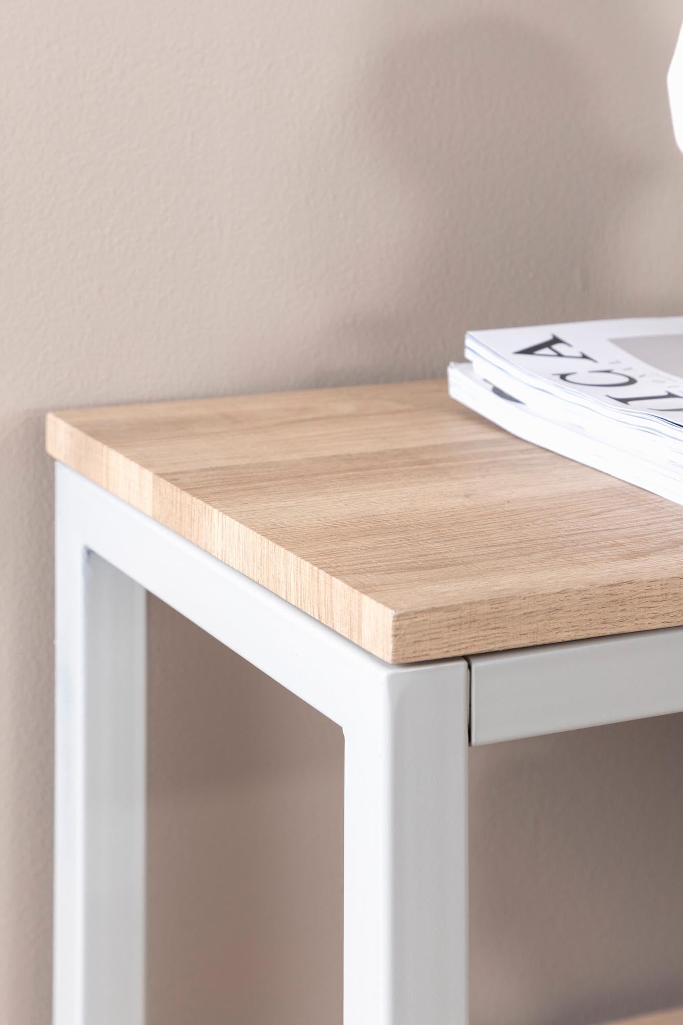 Eleganter Rise Beistelltisch von Venture Home: MDF-Regale, weisses Metallgestell, vielseitig als Nachttisch oder Ablage nutzbar.