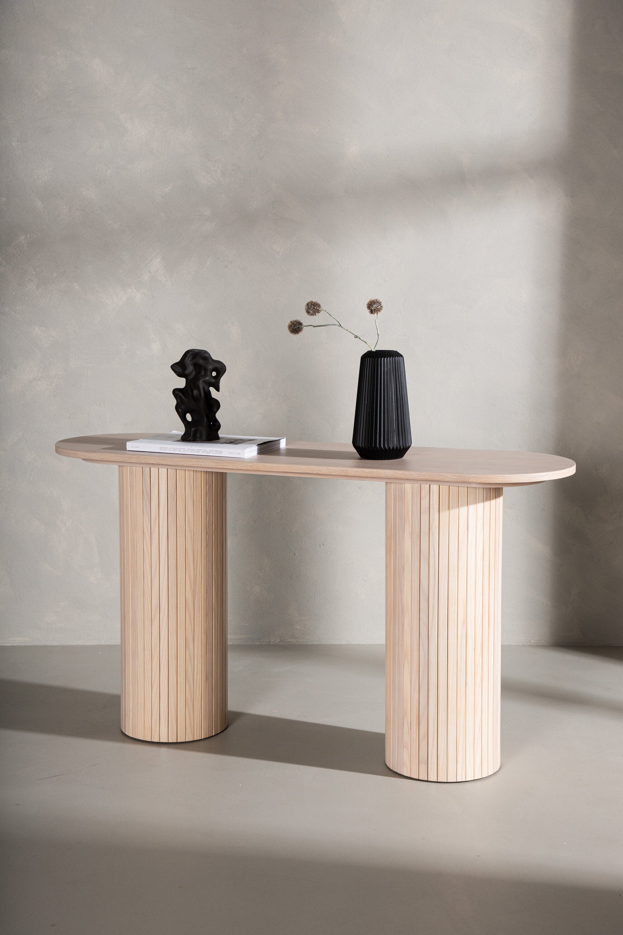 Bianca Konsolentisch in Tünchen präsentiert im Onlineshop von KAQTU Design AG. Konsolentisch ist von Venture Home