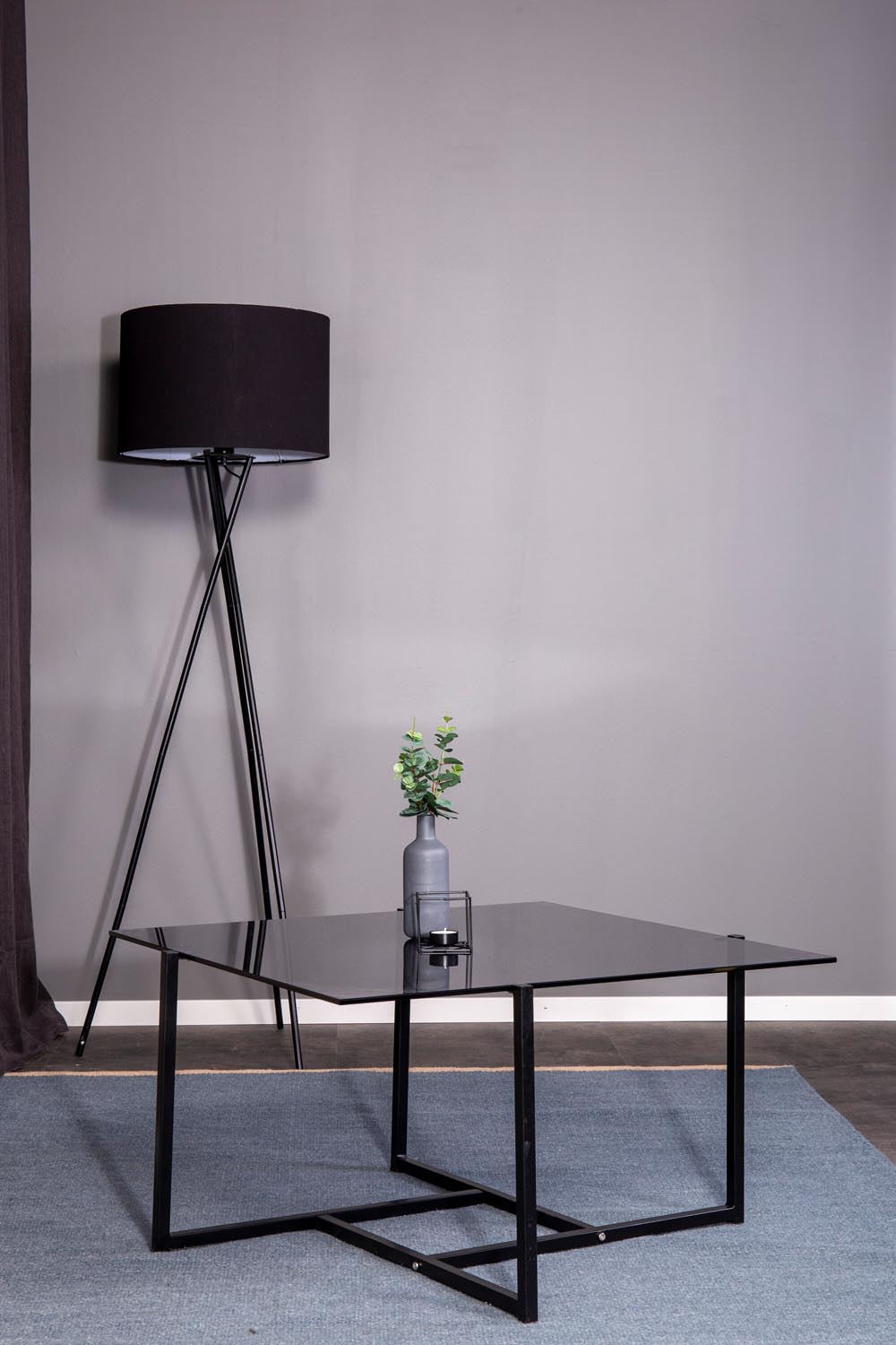 Hybrid Coffee Tisch in Grau präsentiert im Onlineshop von KAQTU Design AG. Beistelltisch ist von Venture Home