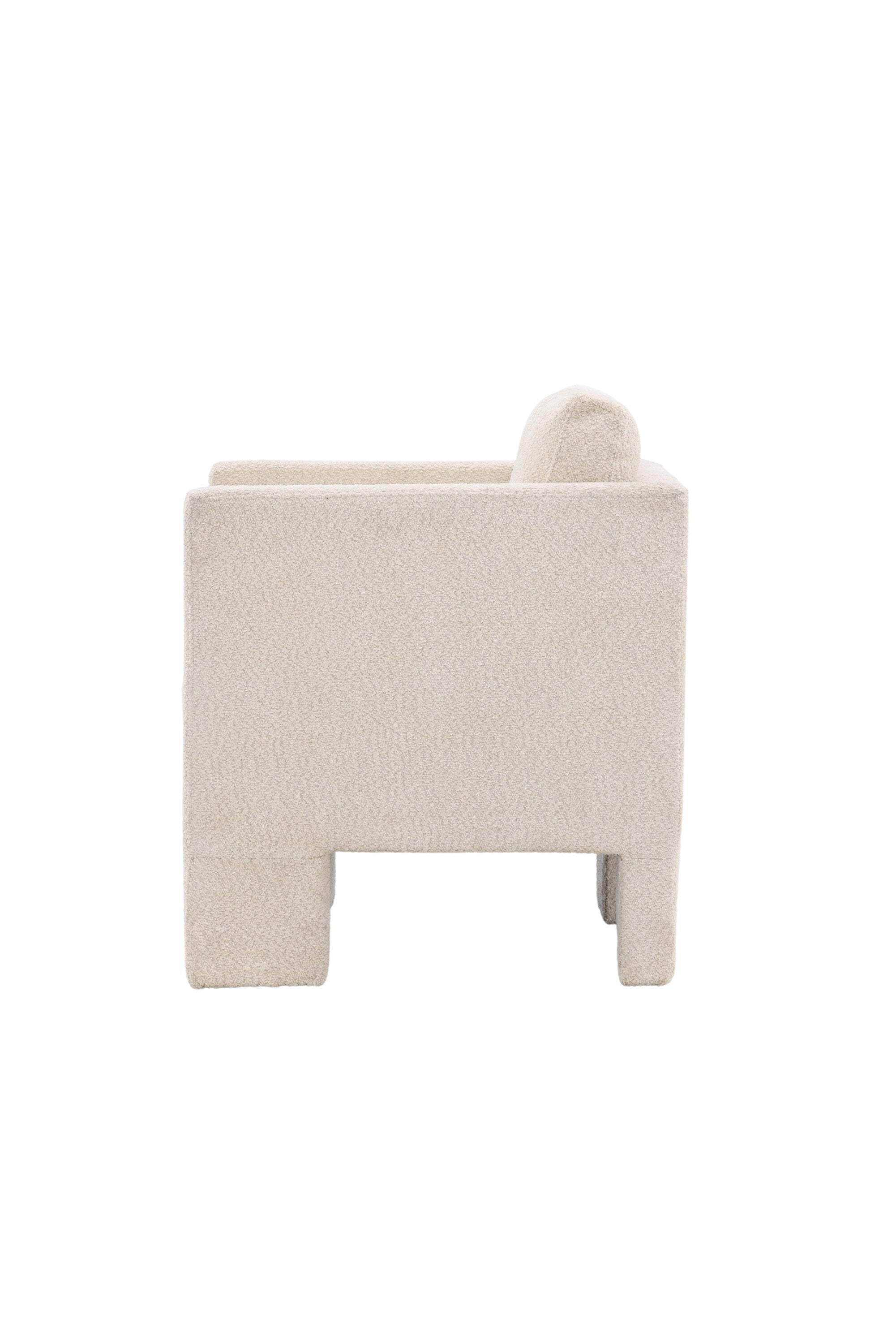 Ragusa Sessel in Weiss präsentiert im Onlineshop von KAQTU Design AG. Sessel mit Armlehnen ist von Venture Home