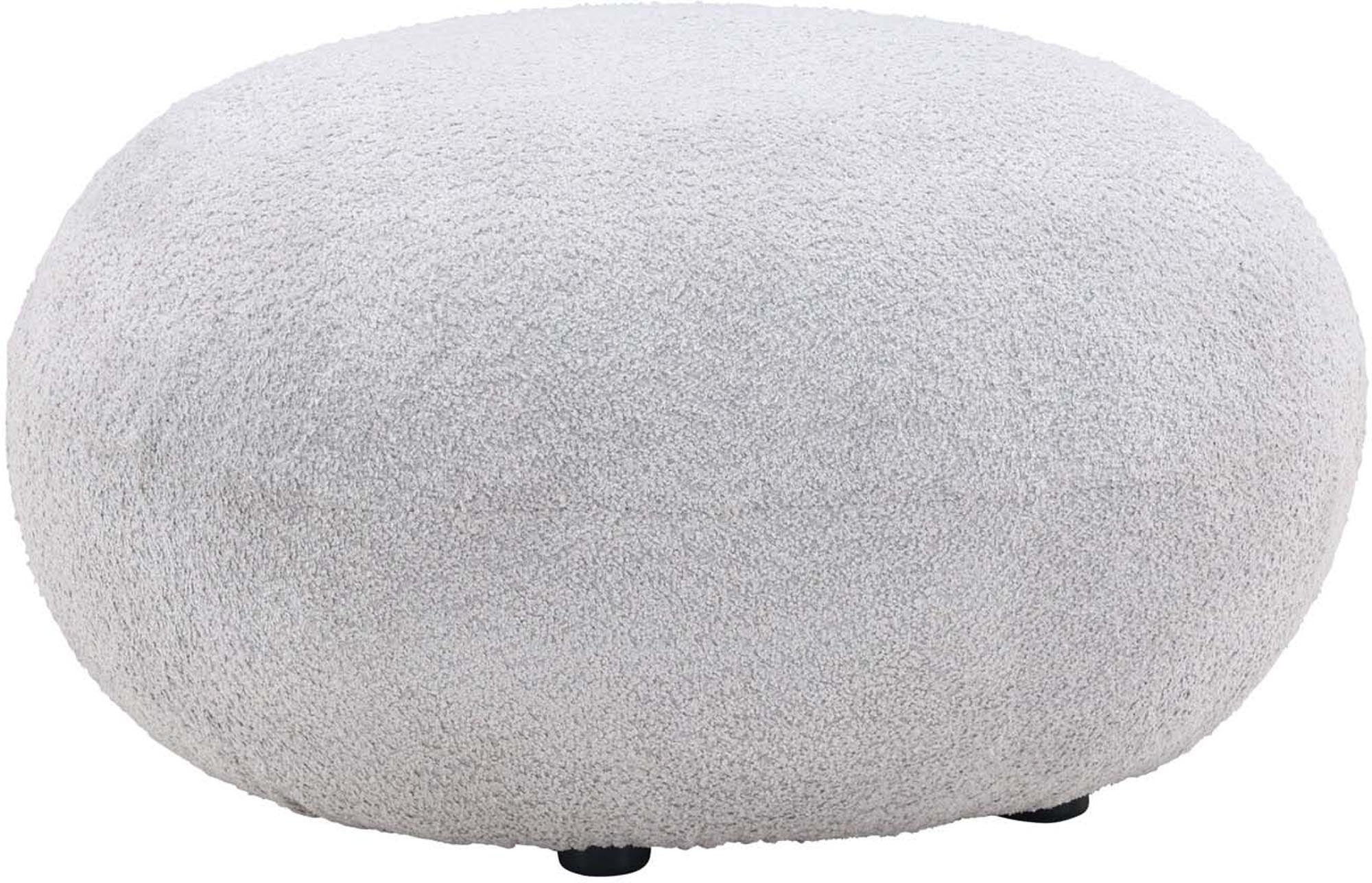 Der Bologna Hocker von Venture Home vereint Stil und Funktionalität. Mit seinem weichen Teddystoff und der stabilen MDF-Konstruktion ist er ideal für jedes Zuhause.