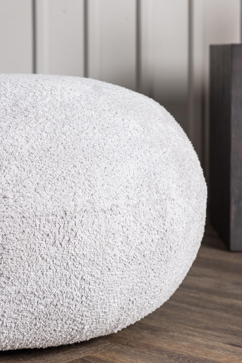 Bologna Hocker in Hellgrau präsentiert im Onlineshop von KAQTU Design AG. Pouf ist von Venture Home