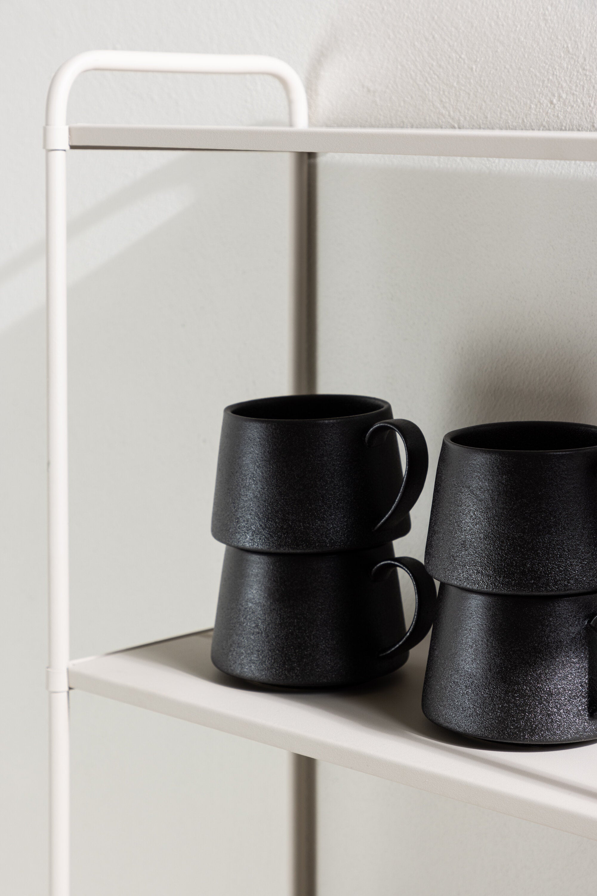 Lyon Regal in Beige präsentiert im Onlineshop von KAQTU Design AG. Standregal ist von Venture Home