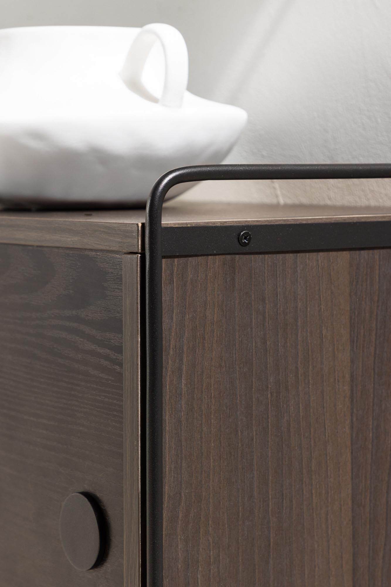 Modernes Paris Wandregal von Venture Home für zeitlose Eleganz.