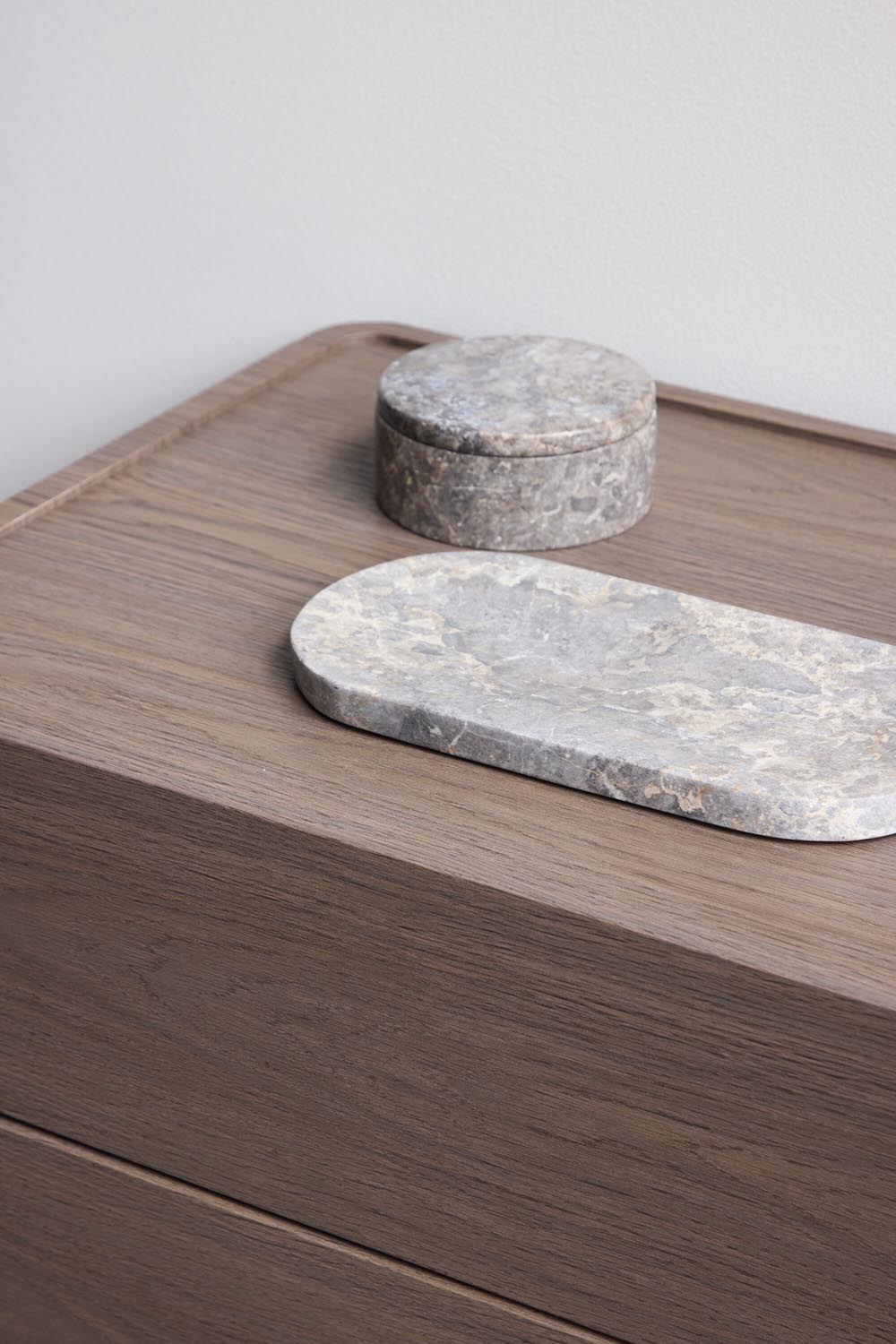 Noble Nachttisch in Mocca präsentiert im Onlineshop von KAQTU Design AG. Korpus ist von Venture Home
