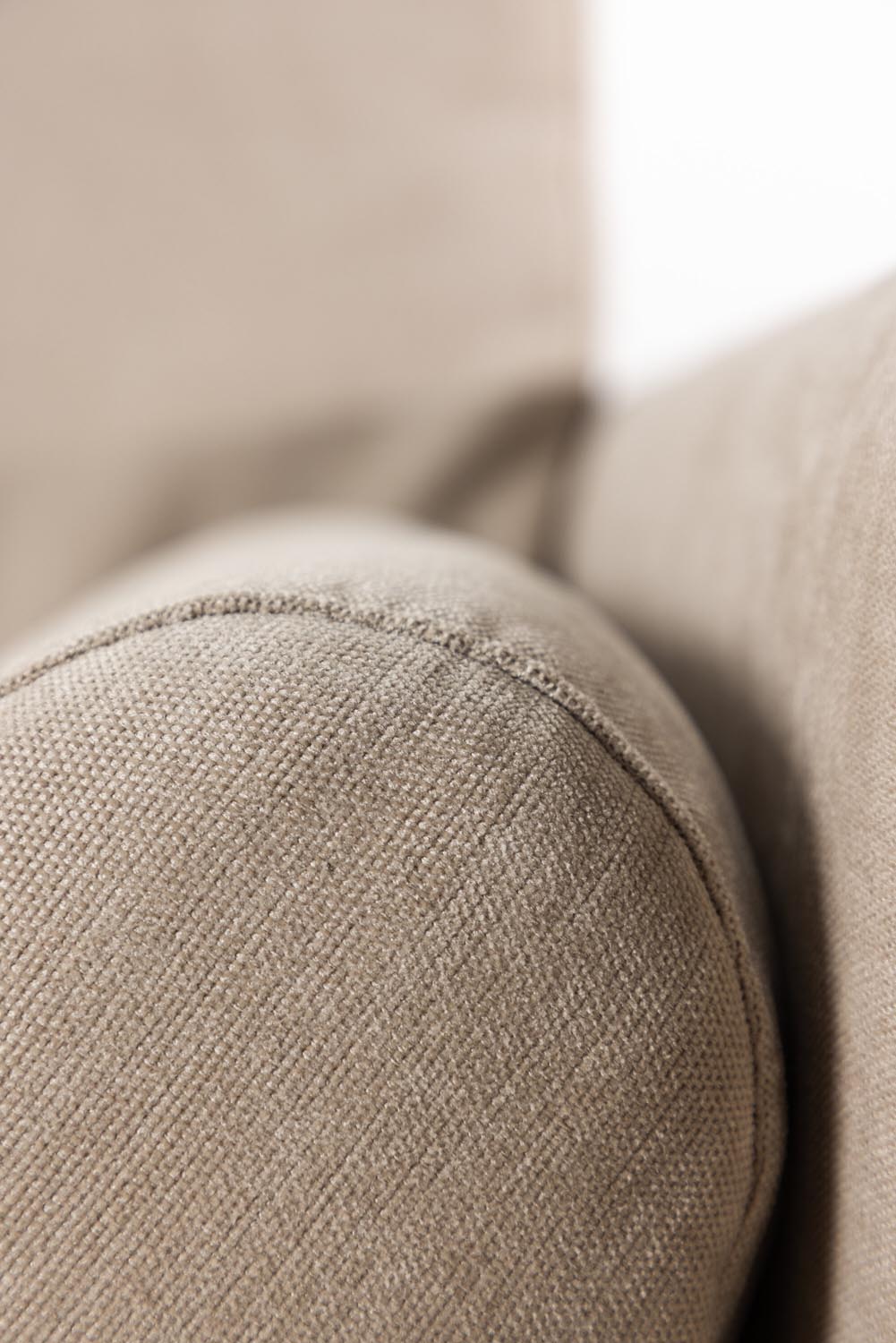 Antibes 3 Sitzer Sofa in Beige präsentiert im Onlineshop von KAQTU Design AG. 2er Sofa ist von Venture Home