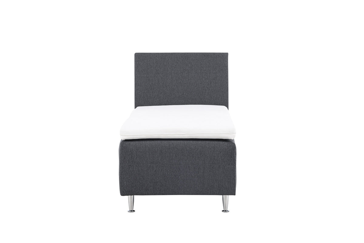 Bett Mesa in Dunkelgrau präsentiert im Onlineshop von KAQTU Design AG. Bett ist von Venture Home