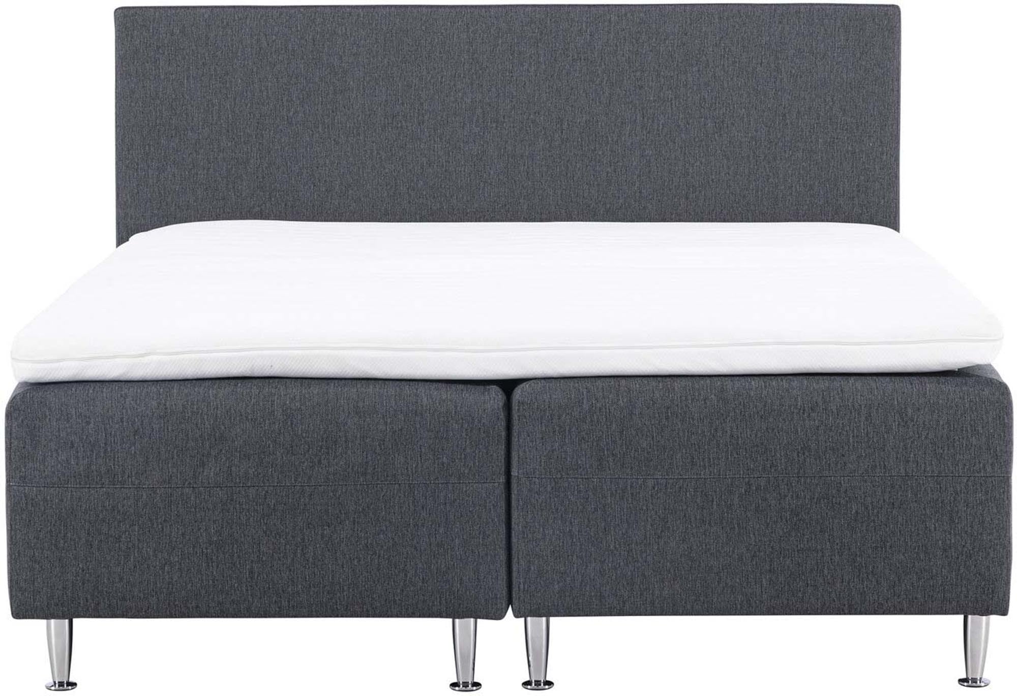 Entdecken Sie das Bett Mesa von Venture Home: Robust, stilvoll und komfortabel für erholsame Nächte in Ihrem Schlafzimmer.