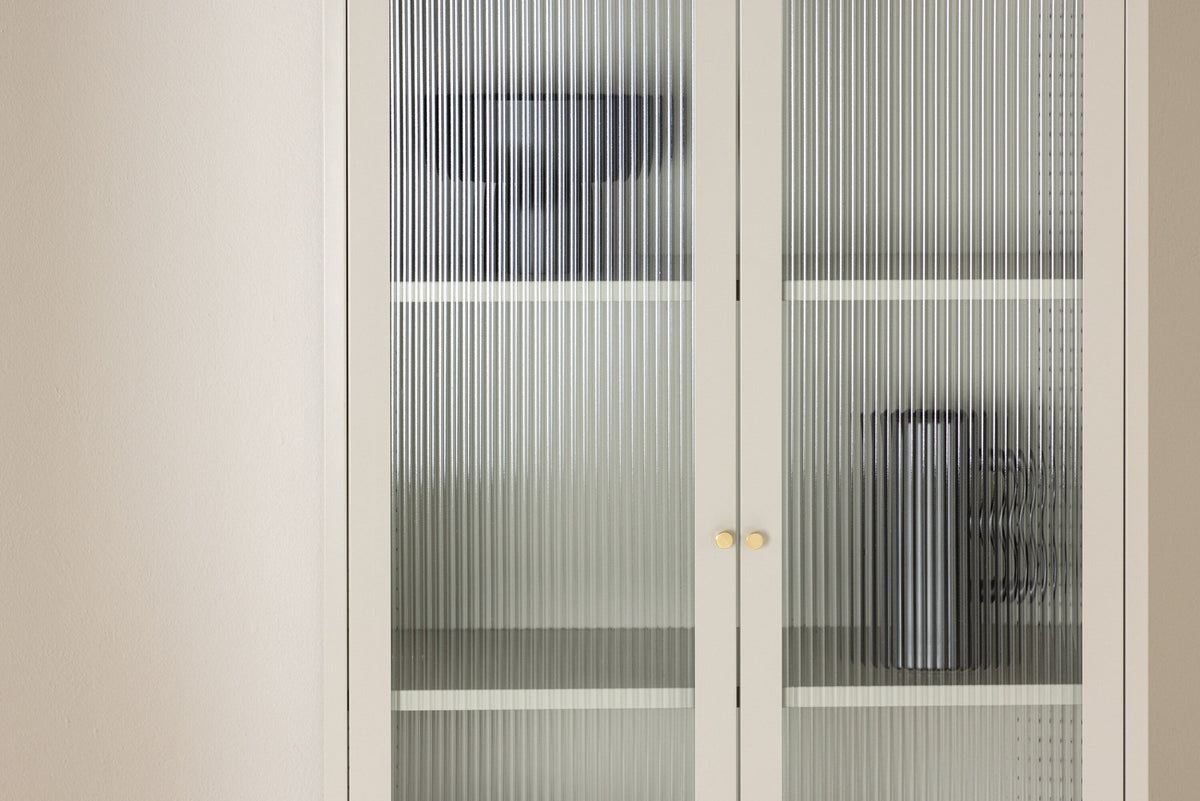 Lima Kabinett in Beige präsentiert im Onlineshop von KAQTU Design AG. Cabinet ist von Venture Home