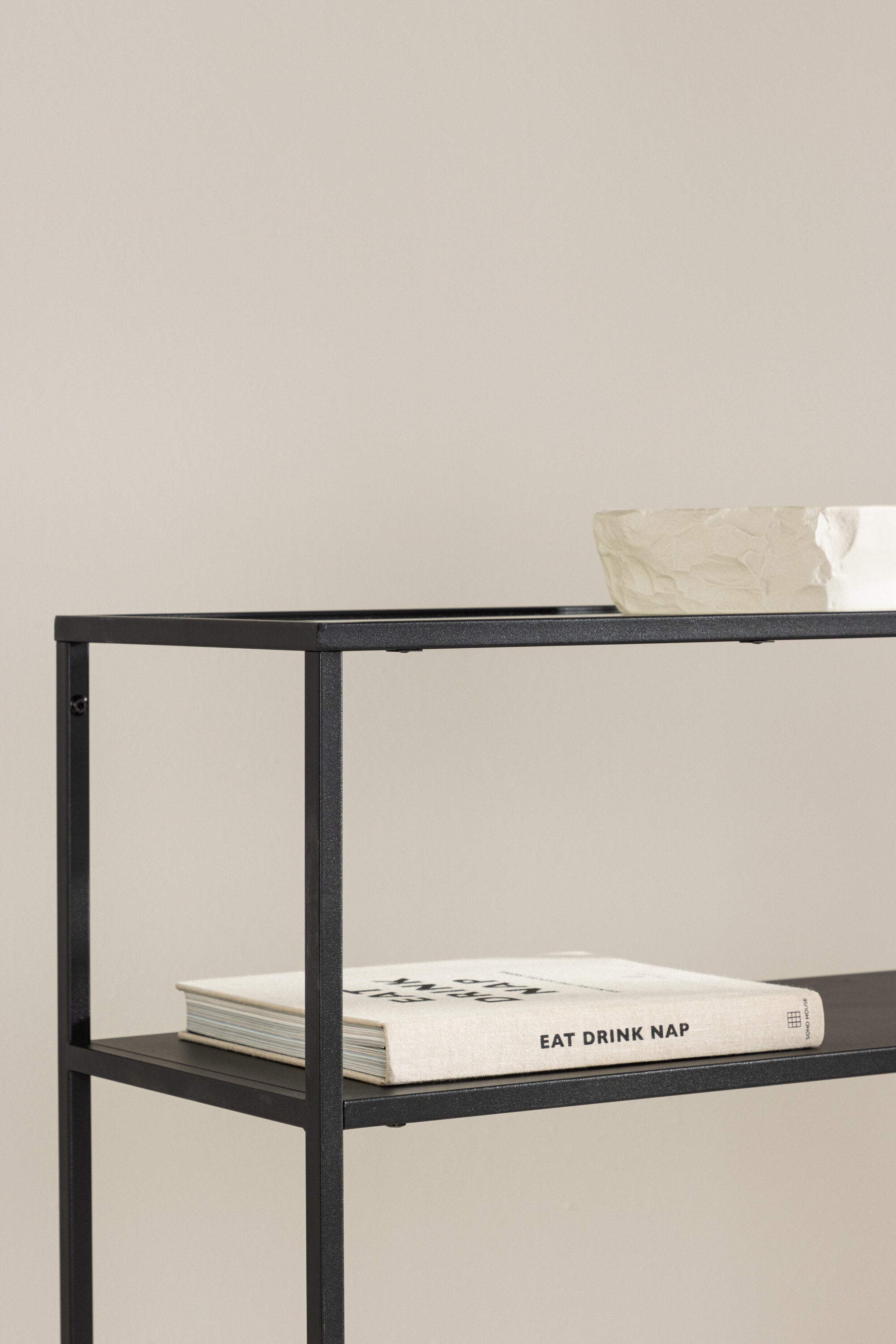 Bogóta Beistelltisch in Schwarz präsentiert im Onlineshop von KAQTU Design AG. Beistelltisch ist von Venture Home