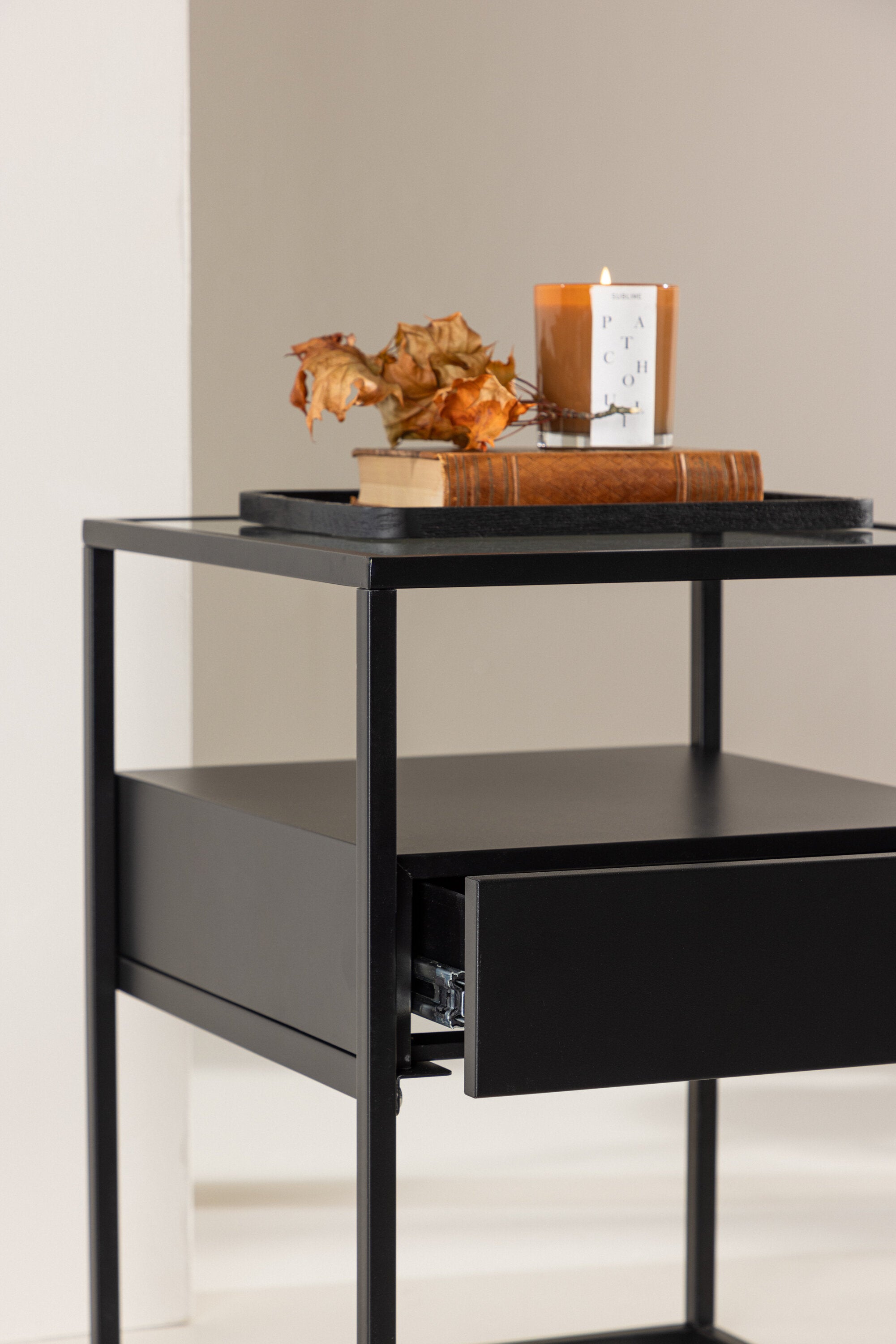 Fortaleza Beistelltisch in Schwarz präsentiert im Onlineshop von KAQTU Design AG. Beistelltisch ist von Venture Home