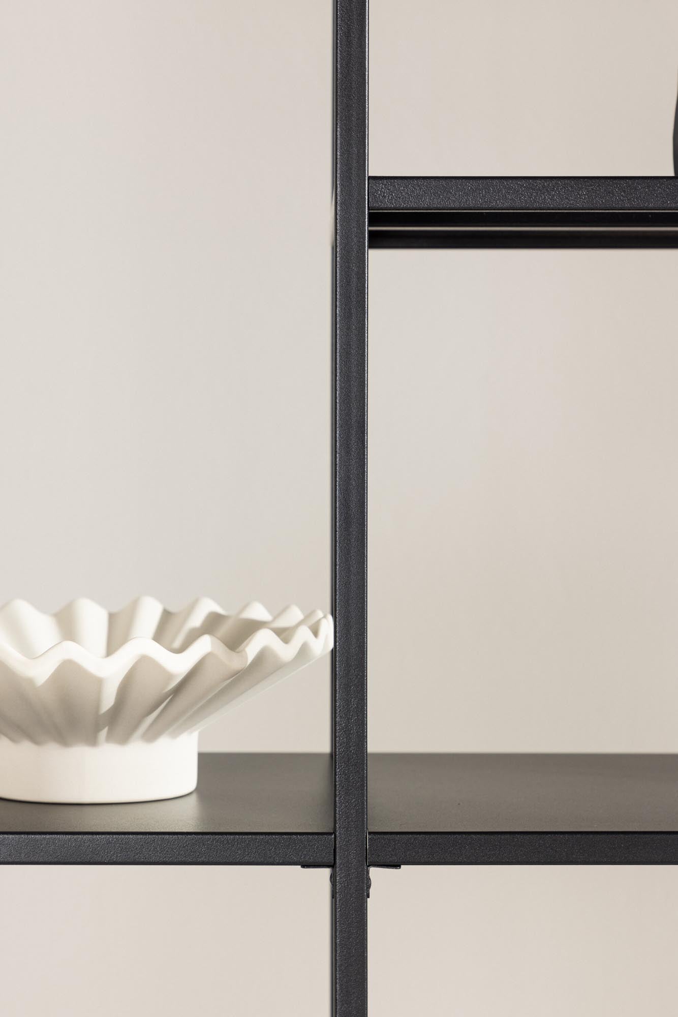 Stilvolles El Alto Regal von Venture Home: skandinavisches Design, robuste Stahlkonstruktion und kreative Präsentationsmöglichkeiten für Ihr Zuhause.