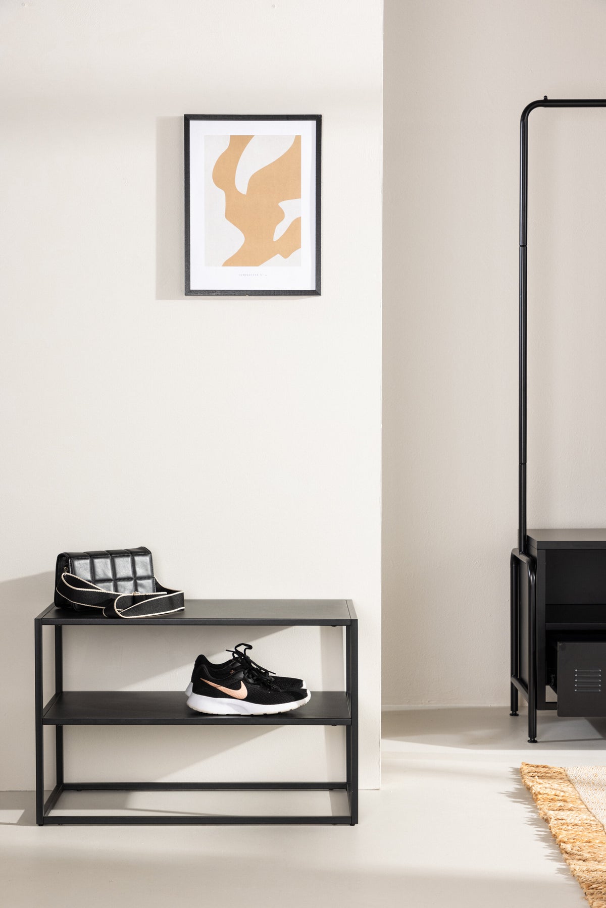 Curitiba Kabinett in Schwarz präsentiert im Onlineshop von KAQTU Design AG. Schuhregal ist von Venture Home