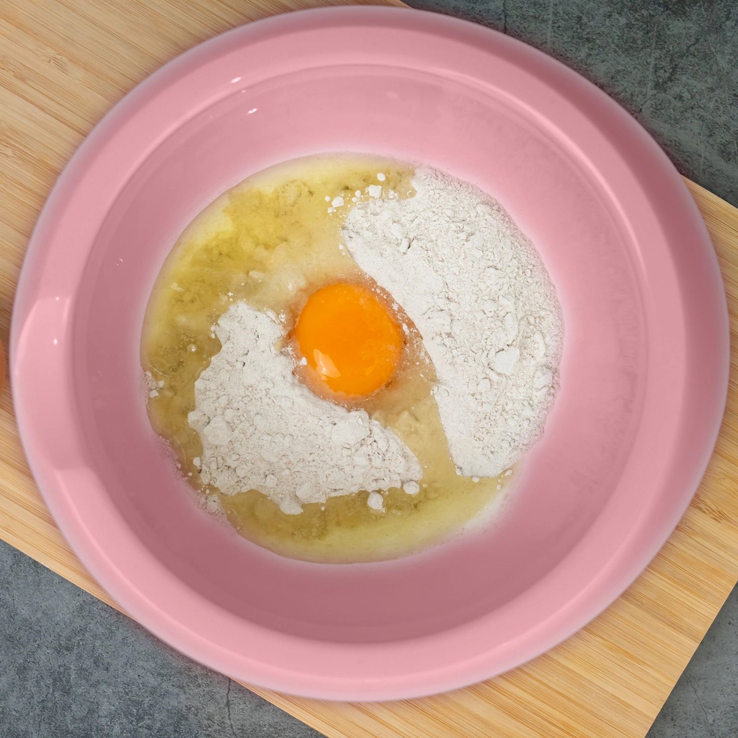 Rührschüssel ohne Deckel 2.5l rosa in Pink präsentiert im Onlineshop von KAQTU Design AG. Küchenhelfer ist von Westmark