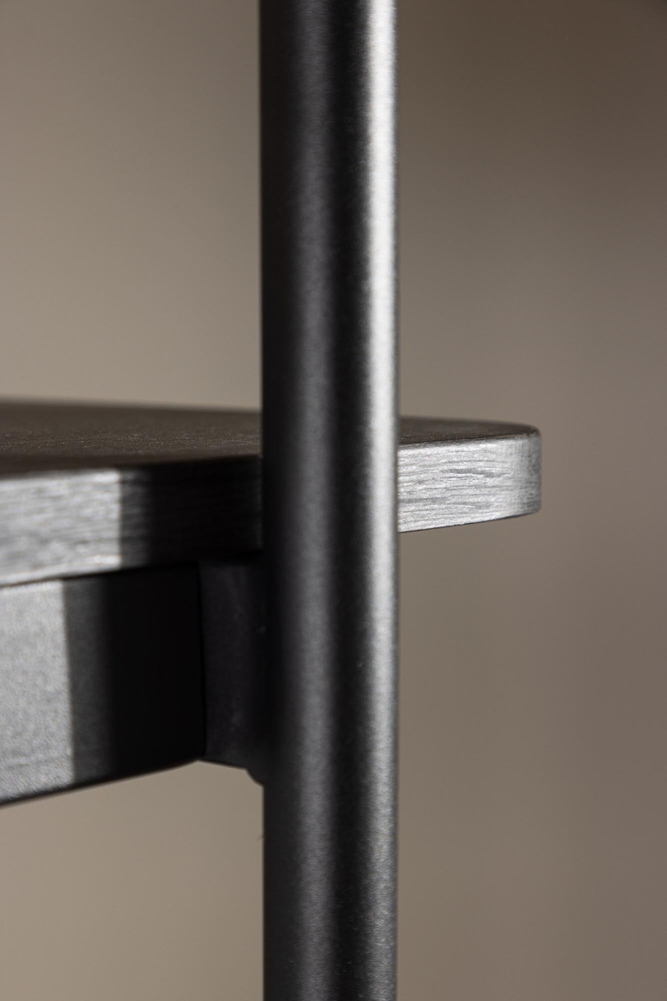 Heim Regal von Vind: Minimalistisches Standregal aus langlebigem MDF und Stahlrahmen, ideal für stilvolle Wohnraumgestaltung.