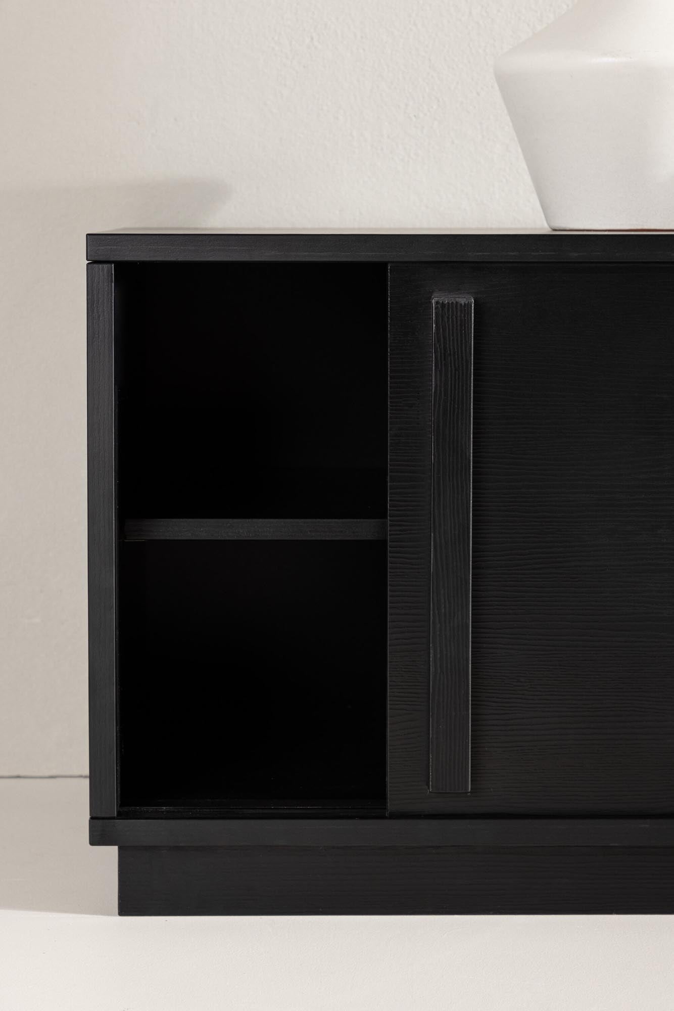 Stilvolles Lugo TV-Sideboard: Praktische Eleganz für Ihr Wohnzimmer.