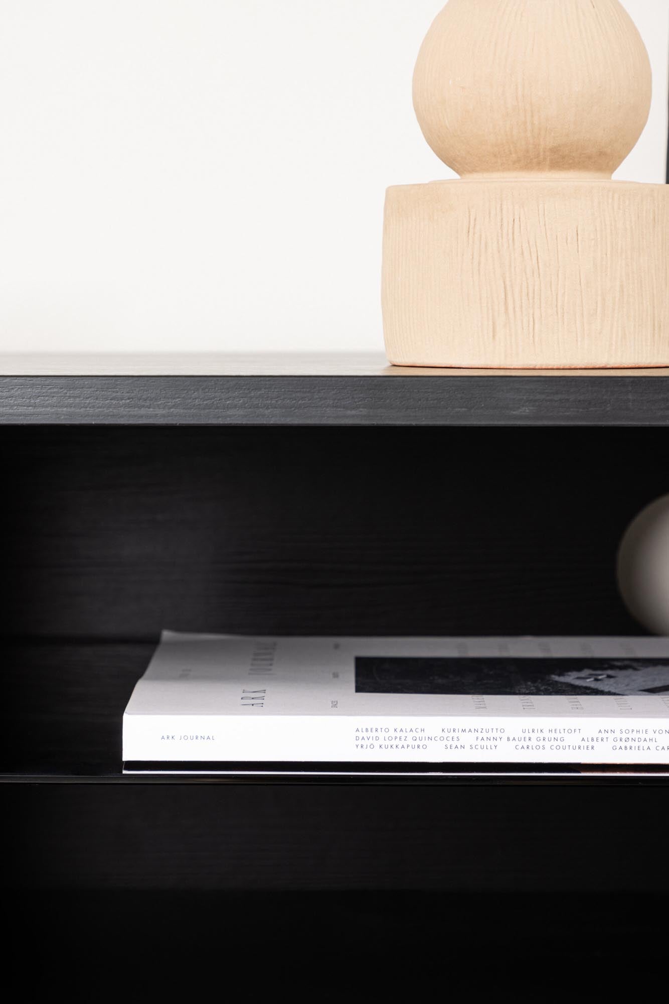 Cuenca TV-Sideboard: Eleganz und Funktionalität für Ihr Wohnzimmer.