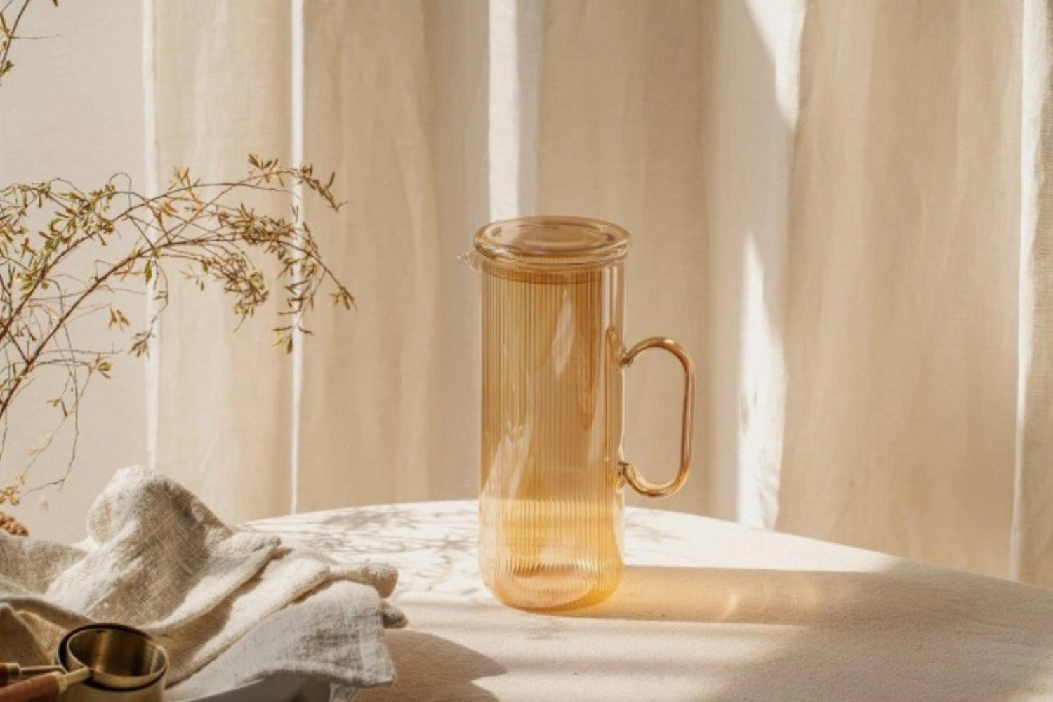 Borosilicate glass carafe, 1.2l gold
