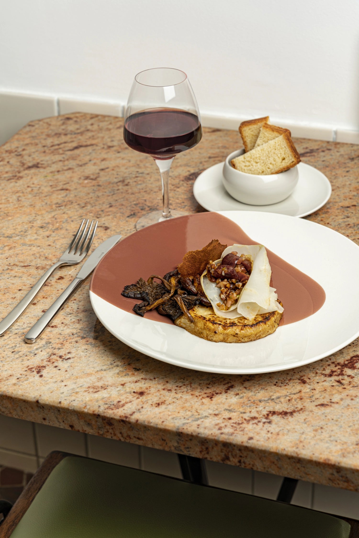 Confluence Coup plate flat D27cm 130ml Cognac alab. <tc>wEIS</tc>