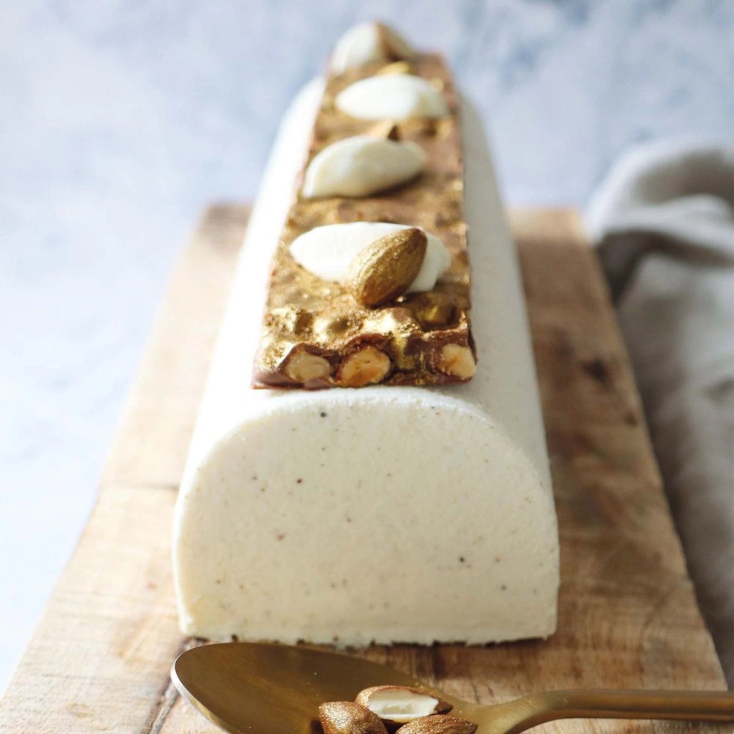Praktische Bûche Backform von Scrap Cooking mit Antihaftbeschichtung für müheloses Backen und einfache Entnahme Ihrer Leckereien.